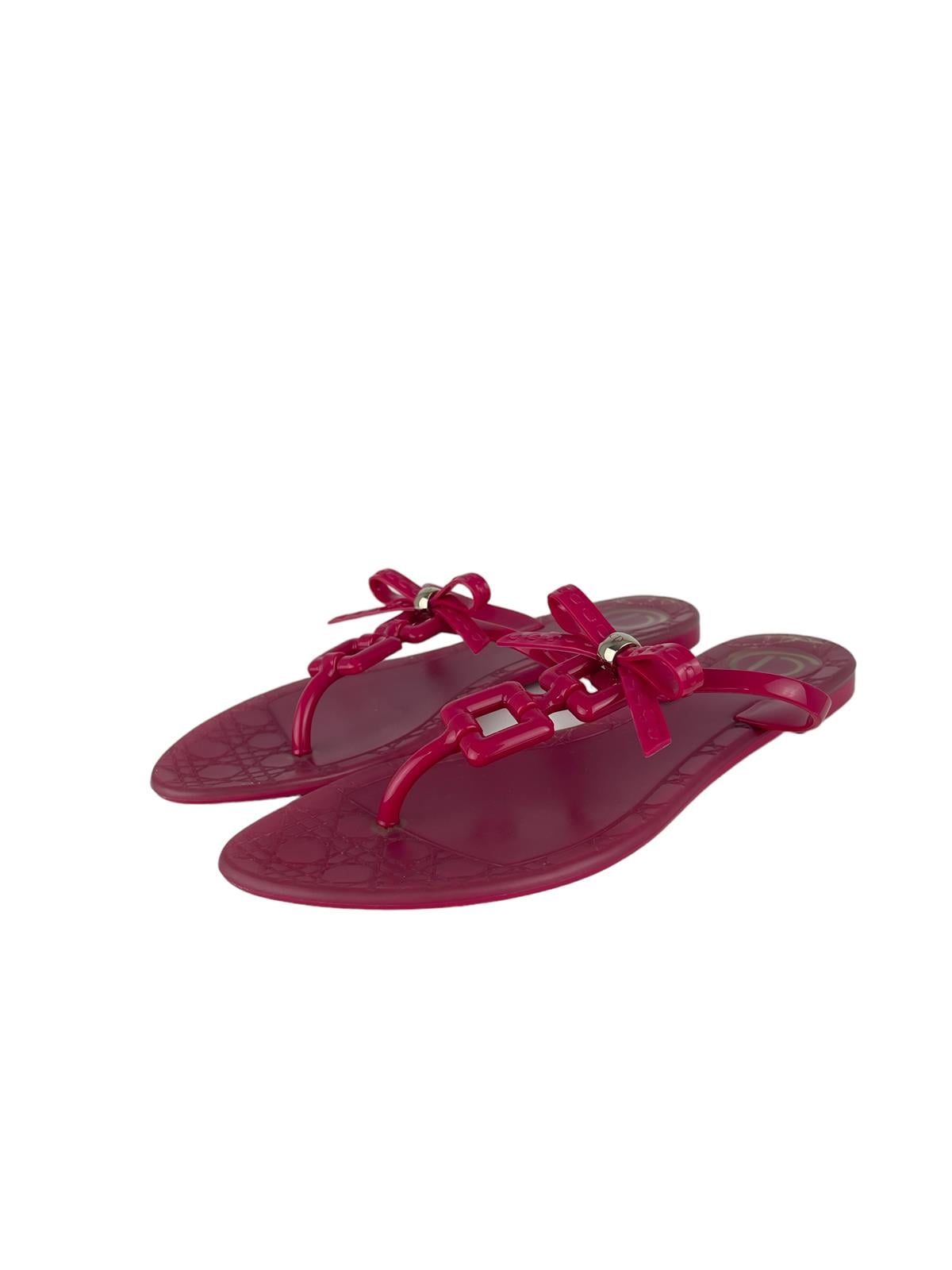 PINK PLASTIC FLIP FLOP