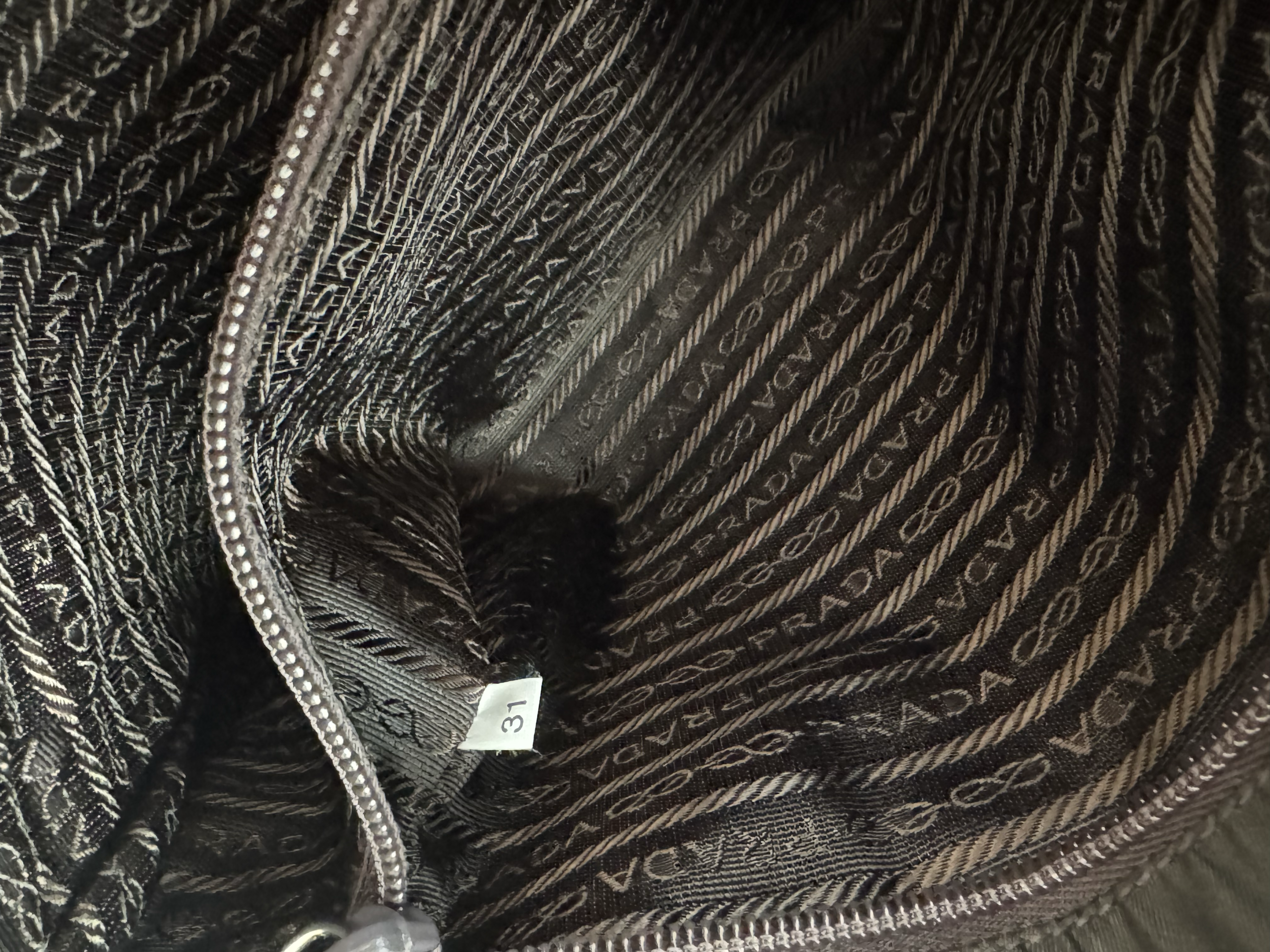 PRADA BLACK NYLON TOTE ÇANTA