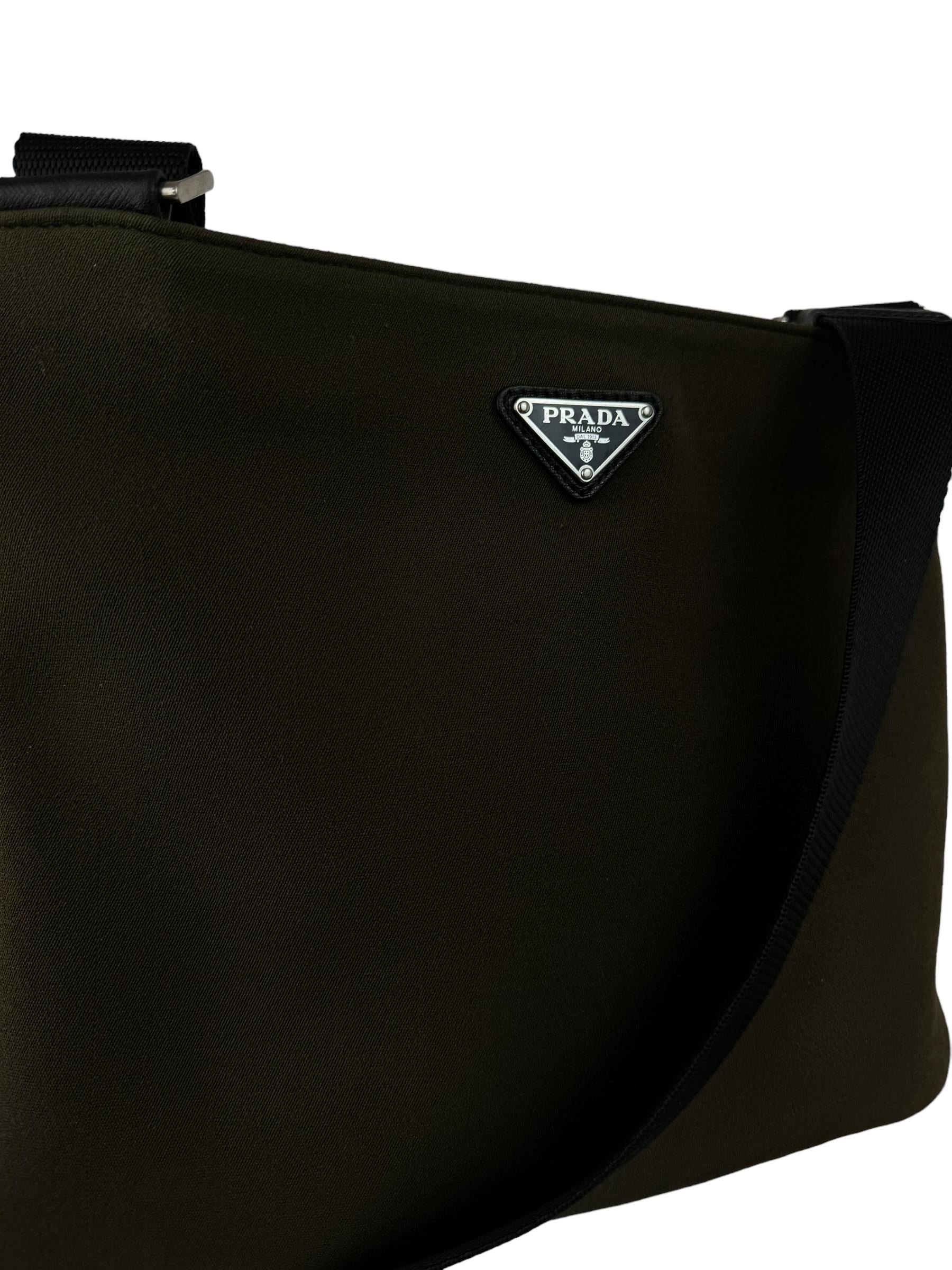 PRADA KHAKI MESSENGER ÇANTA
