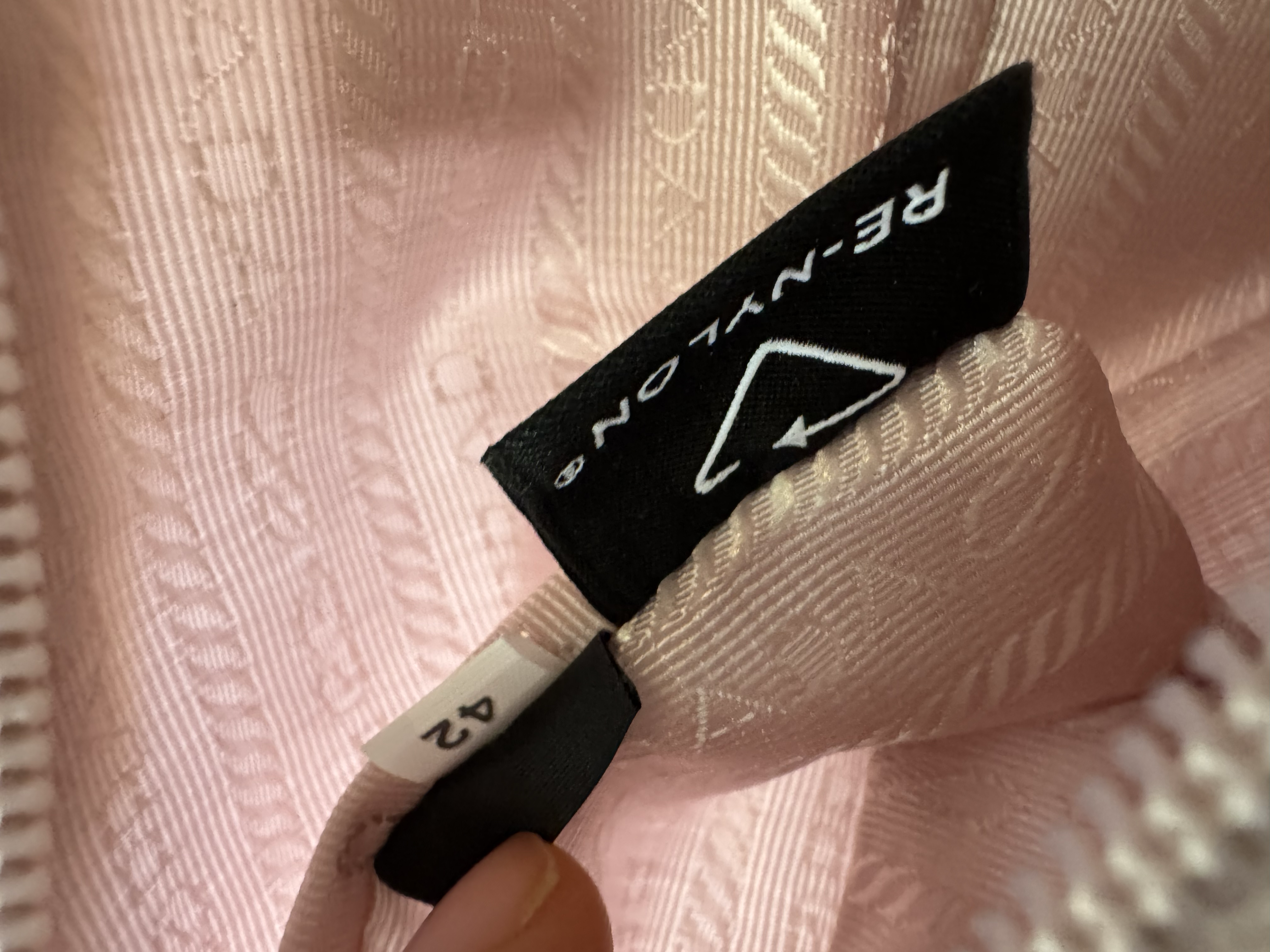 PRADA PINK RE EDITION 2000 SHOULDER BAG