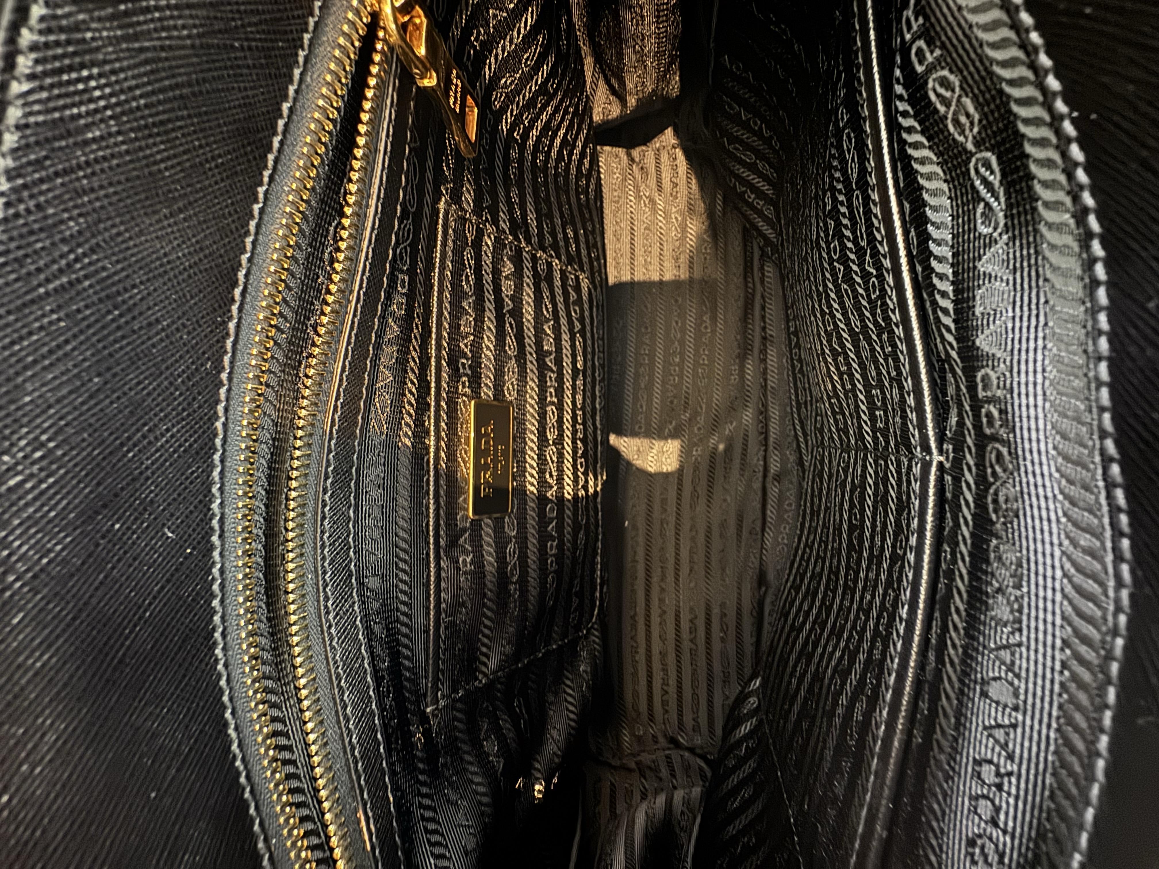 PRADA SAFFIANO GALLERIA DOUBLE ZIP BAG
