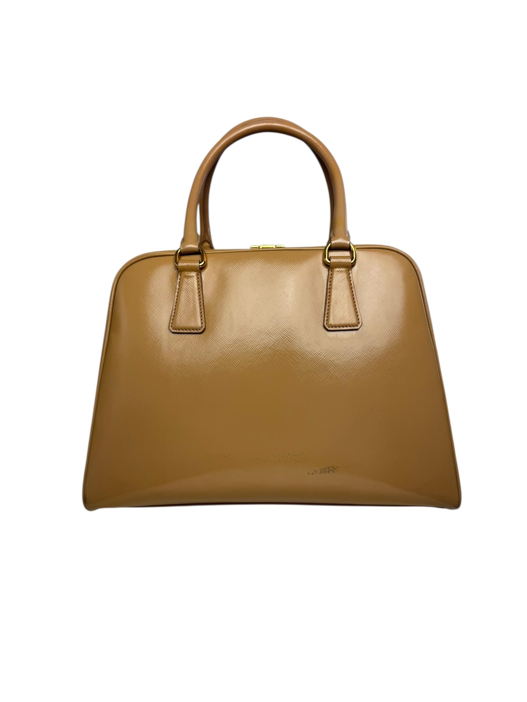 PRADA SAFFIANO VENICE LEATHER PYRAMID BAG