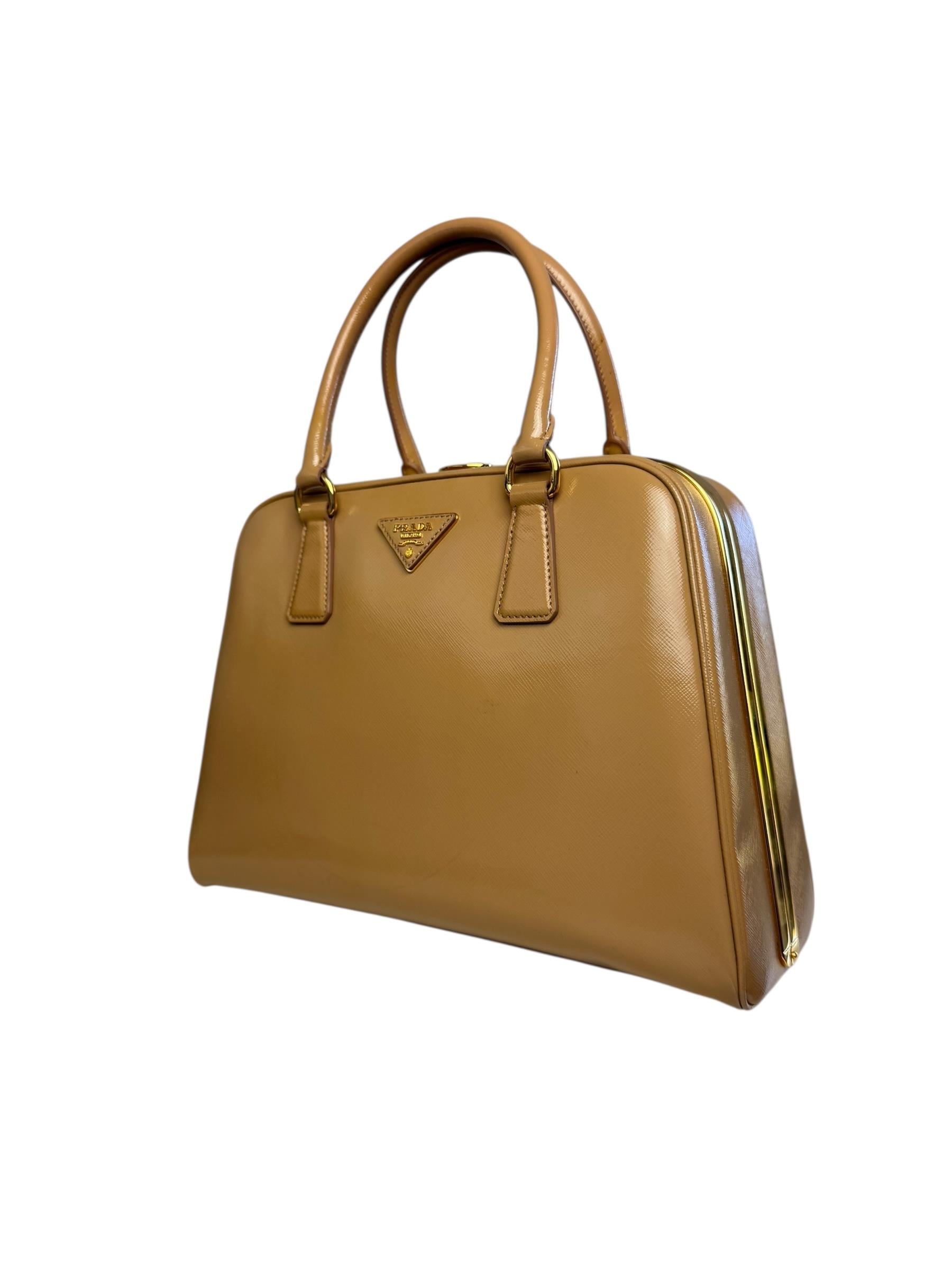 PRADA SAFFIANO VENICE LEATHER PYRAMID BAG
