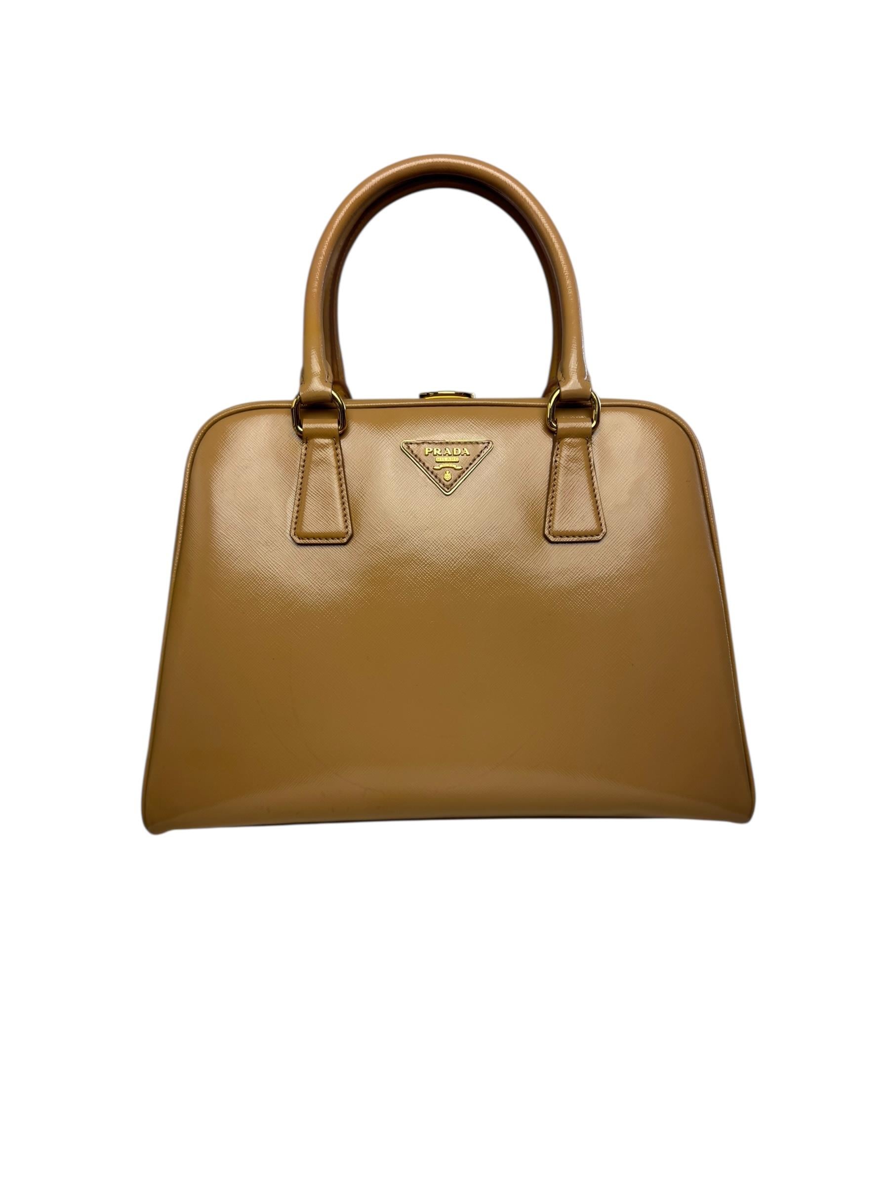 PRADA SAFFIANO VENICE LEATHER PYRAMID BAG