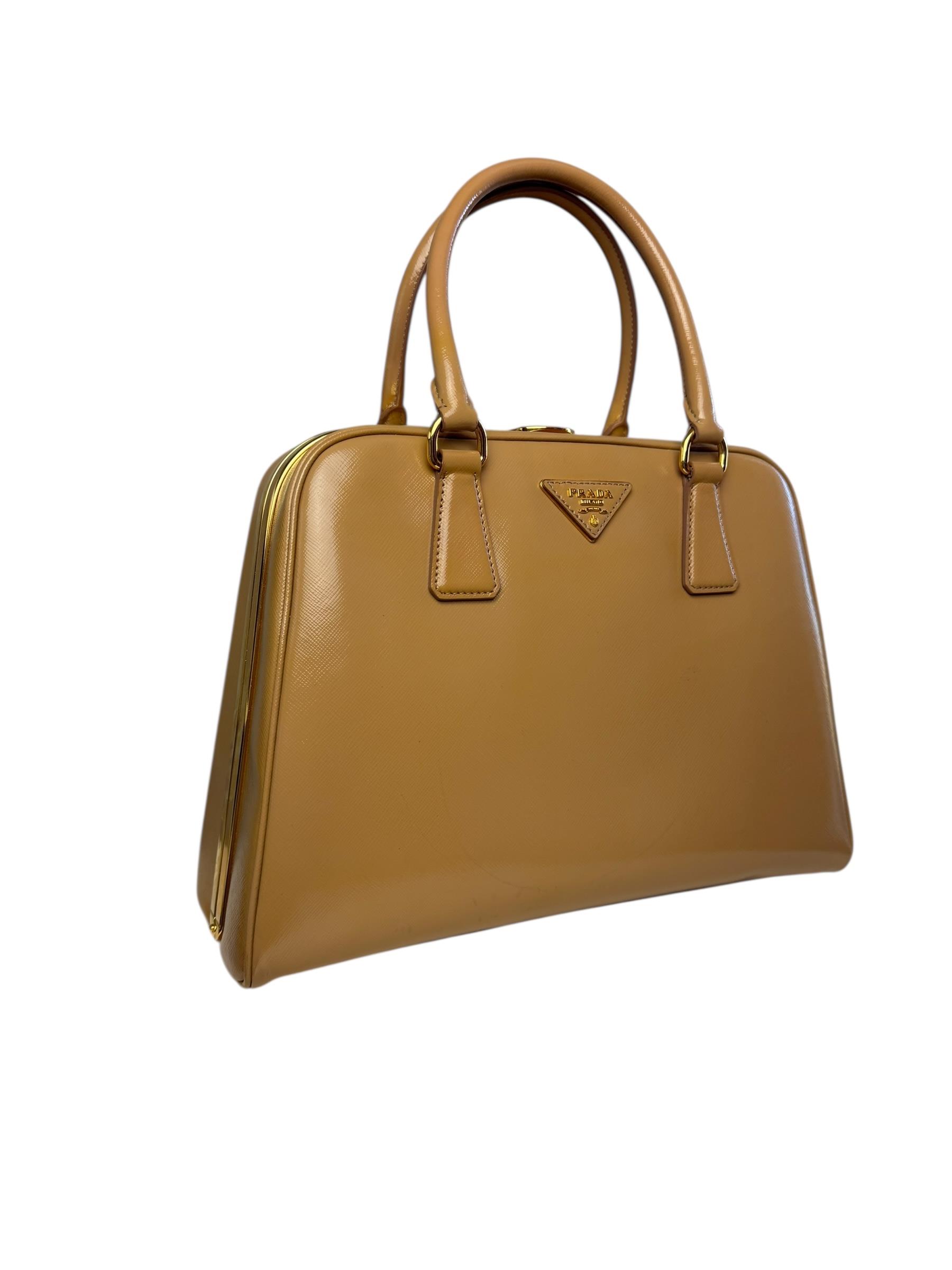 PRADA SAFFIANO VENICE LEATHER PYRAMID BAG