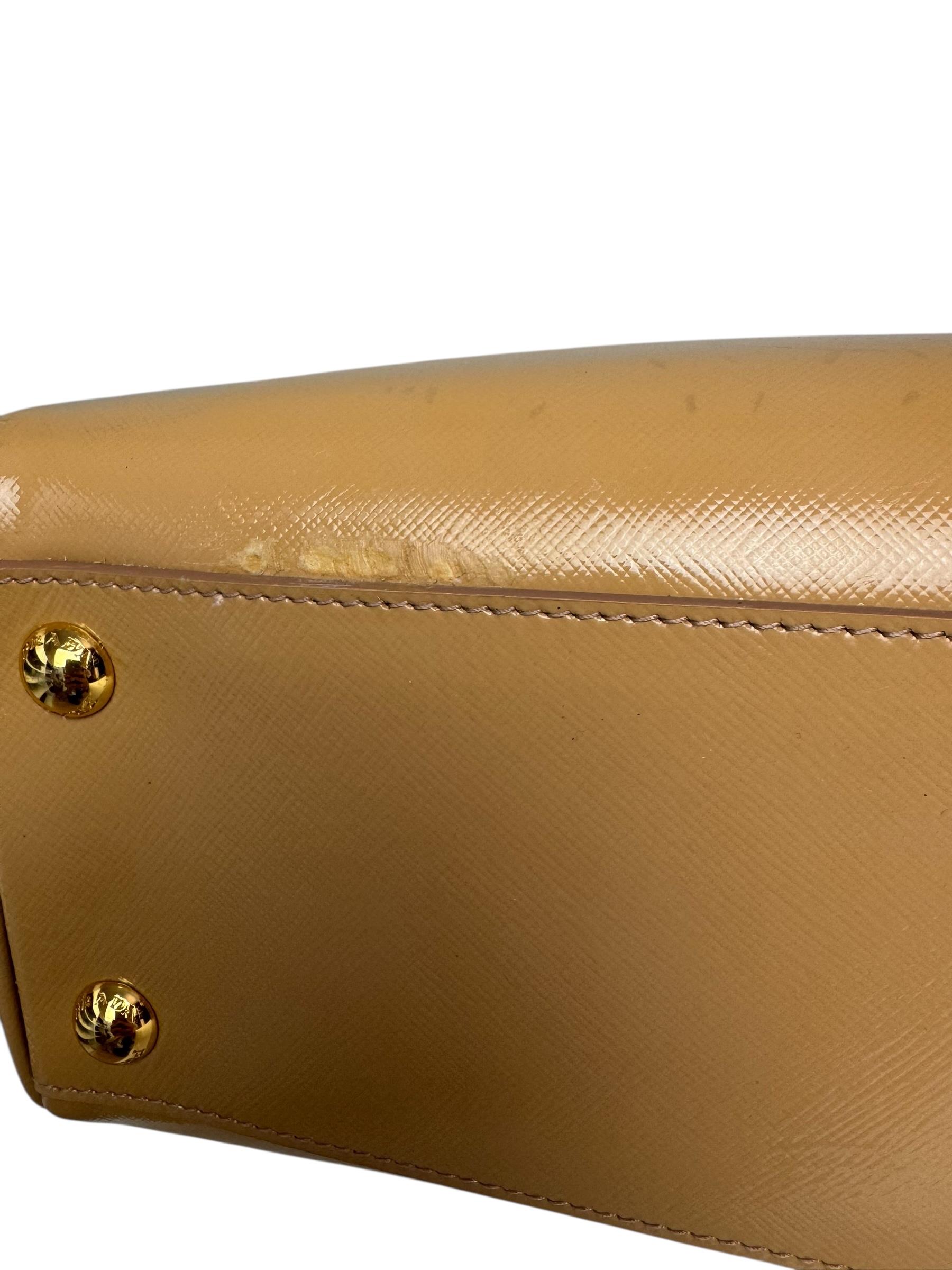 PRADA SAFFIANO VENICE LEATHER PYRAMID BAG