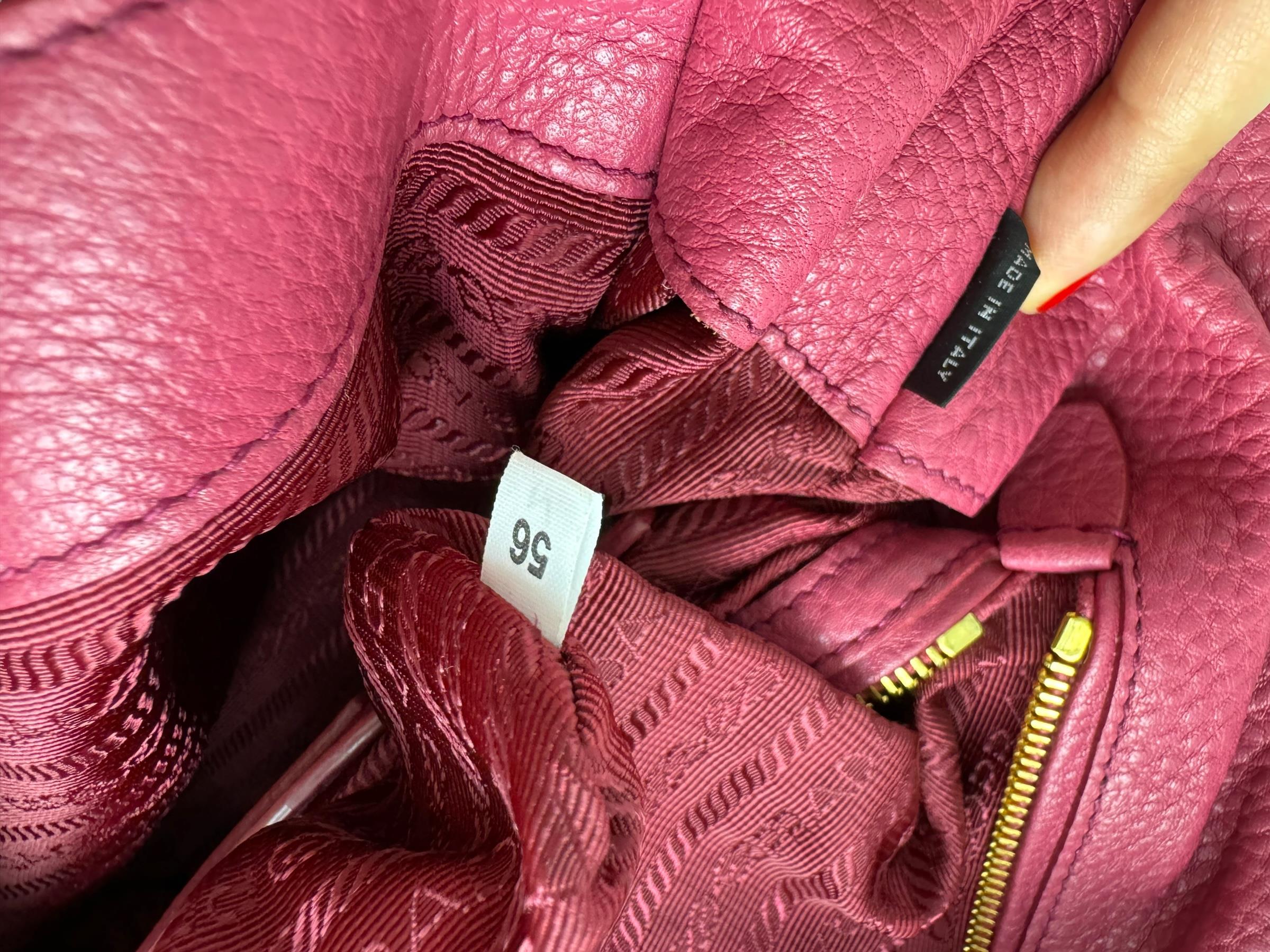 PRADA VITELLO DAINO LEATHER HANDBAG