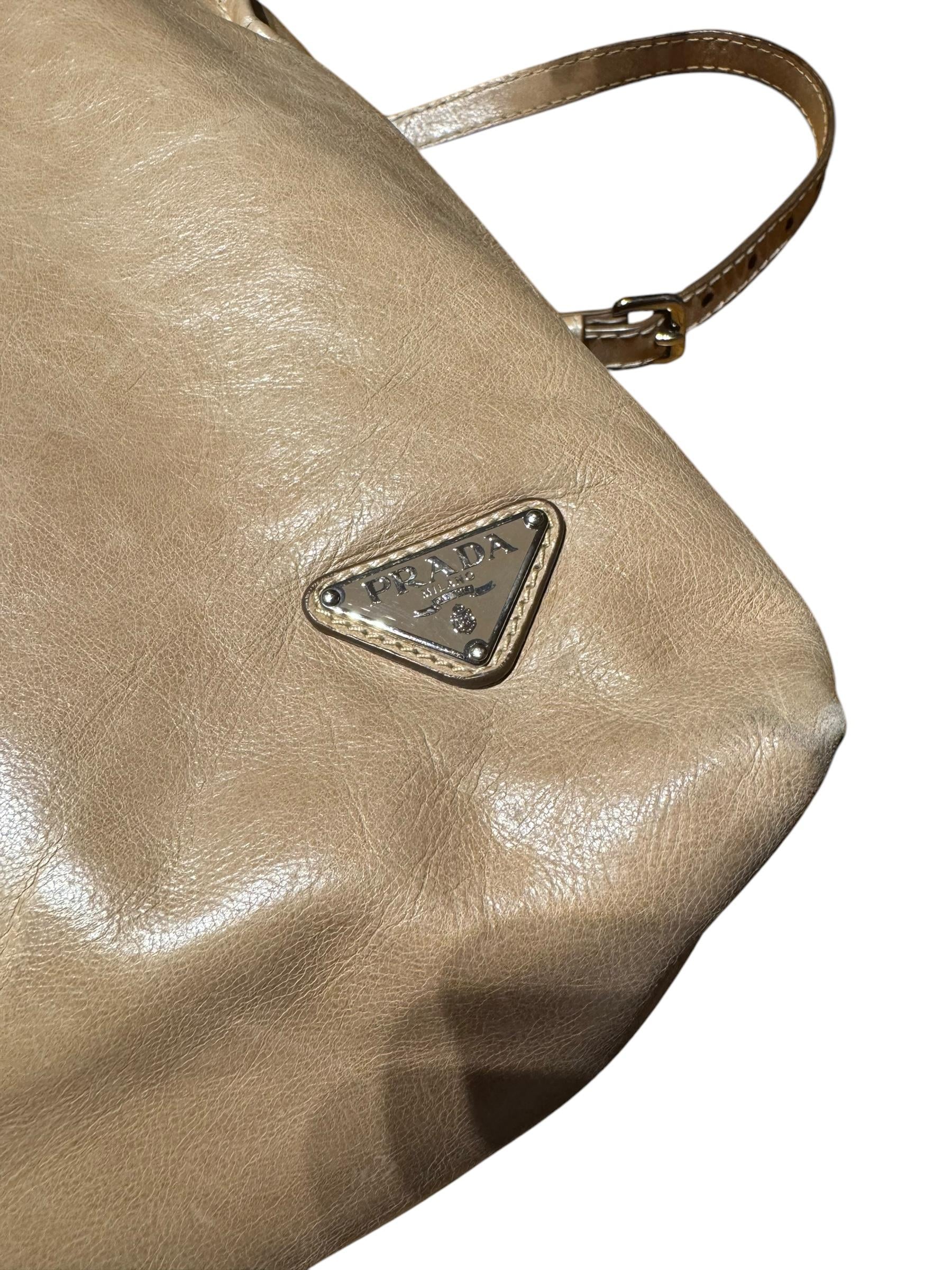 PRADA VITELLO DAINO TOTE BAG