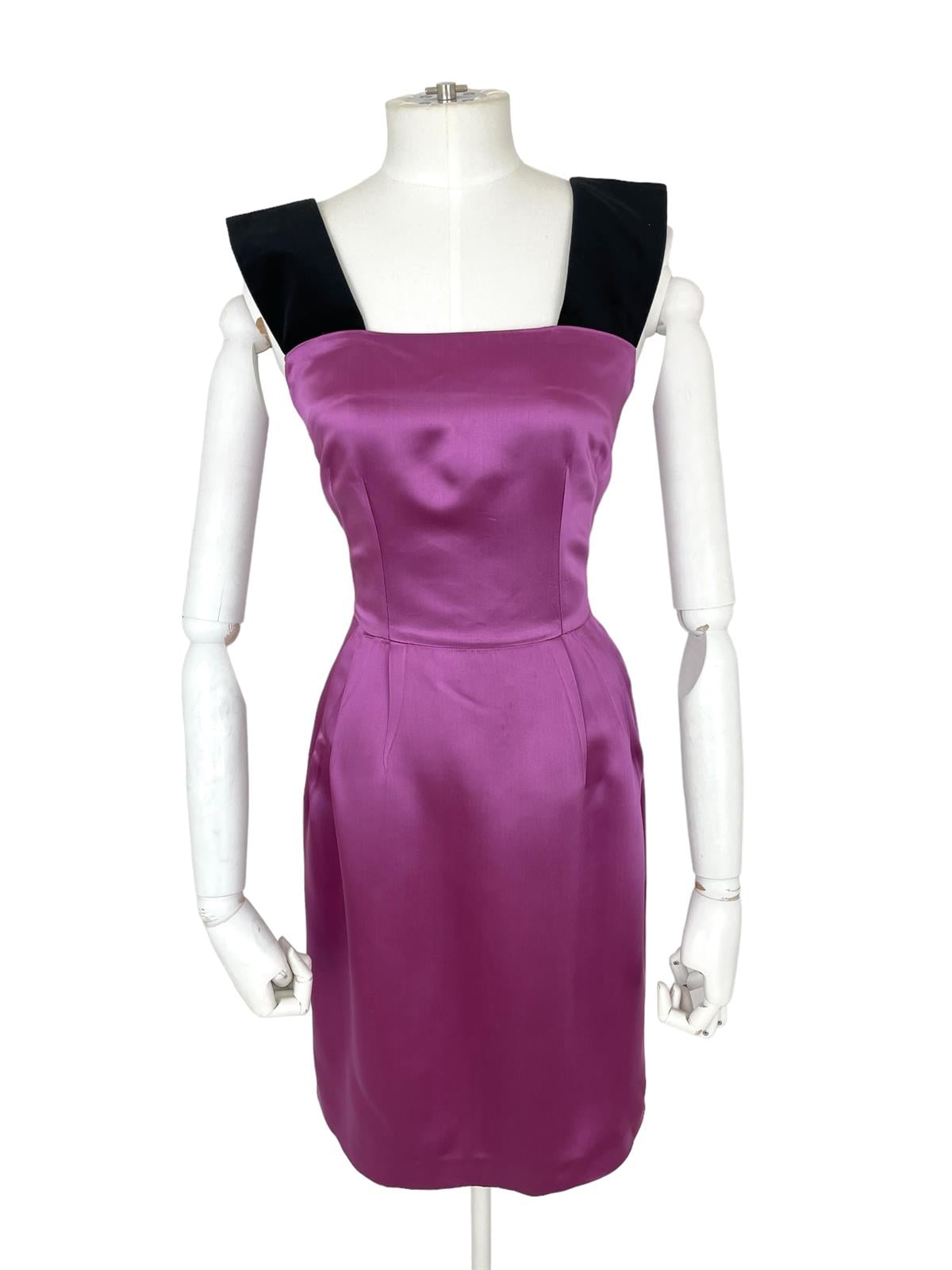 PURPLE DRESS