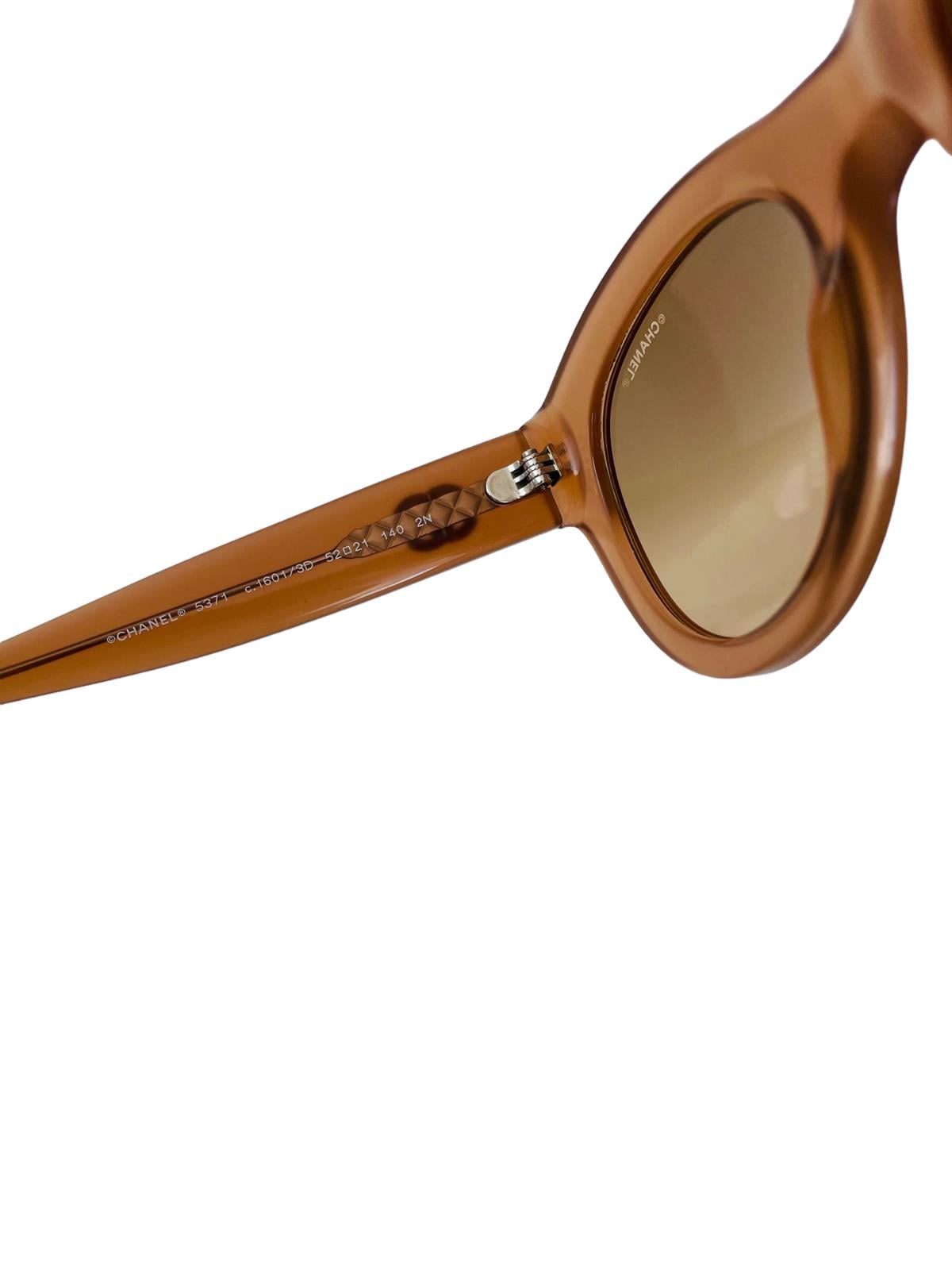 ROUND CC LOGO SUNGLASSES