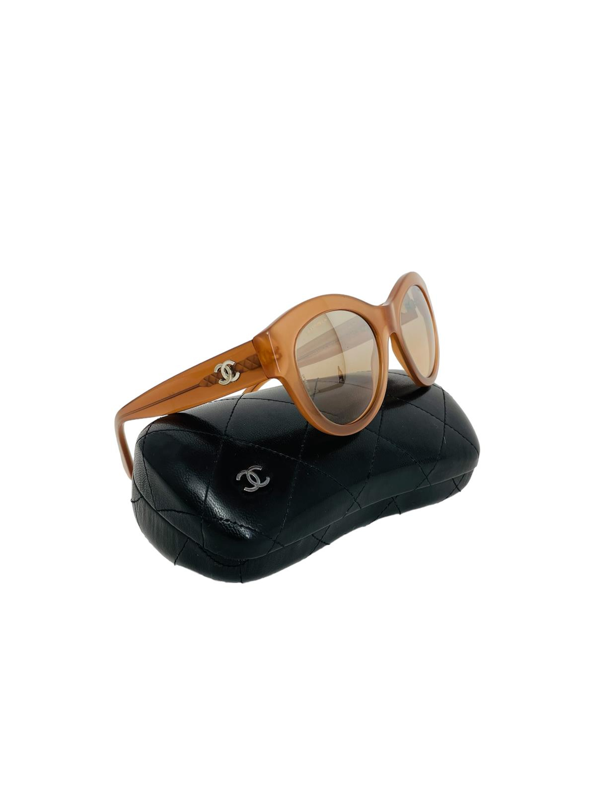 ROUND CC LOGO SUNGLASSES