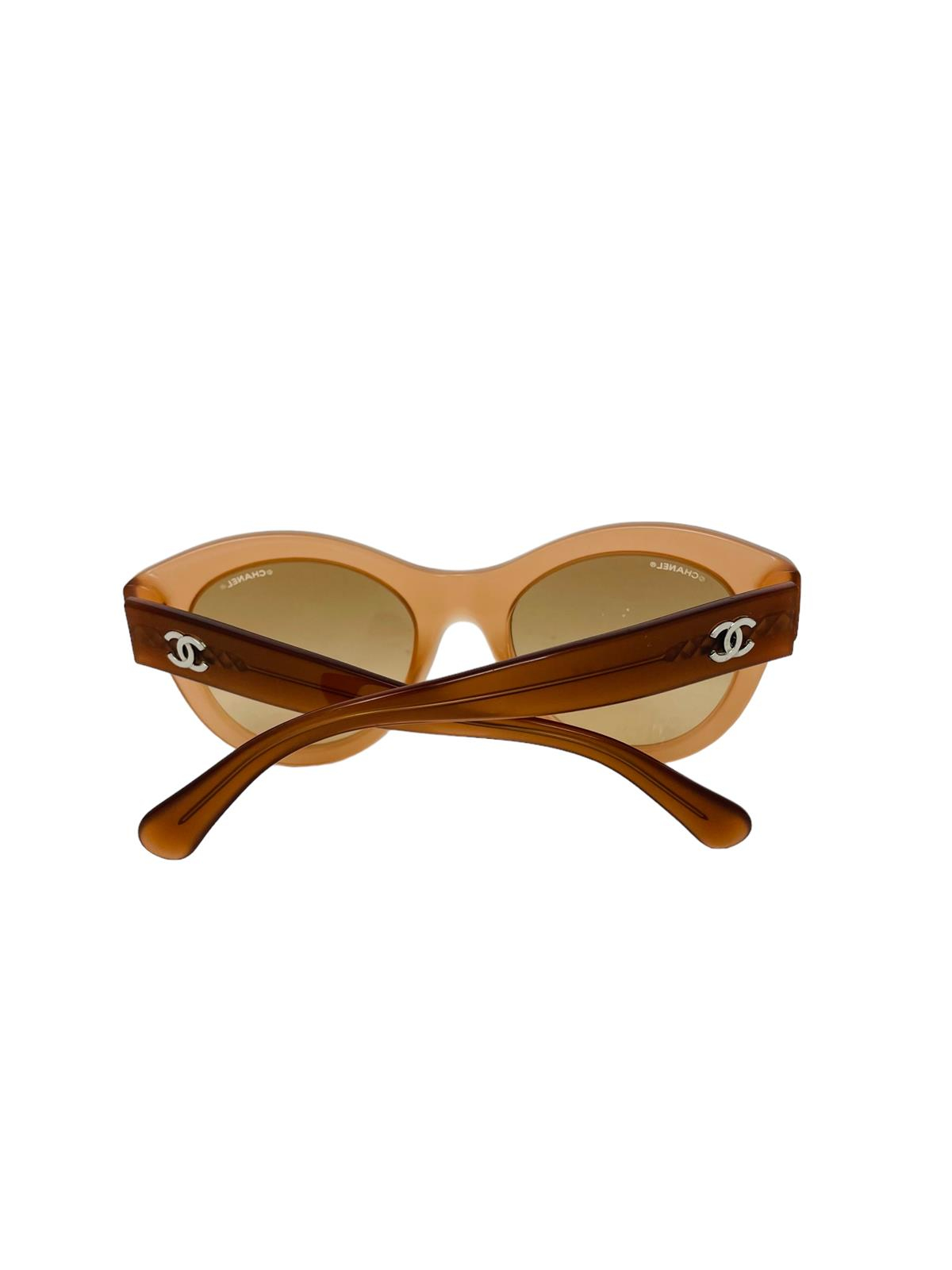 ROUND CC LOGO SUNGLASSES