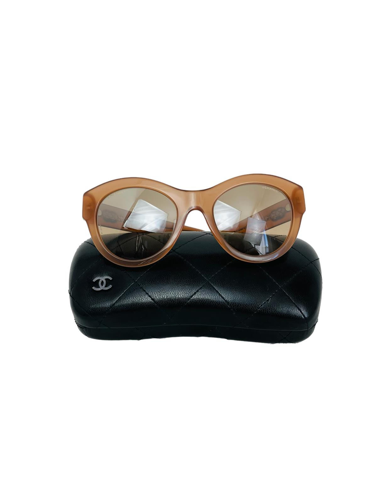 ROUND CC LOGO SUNGLASSES
