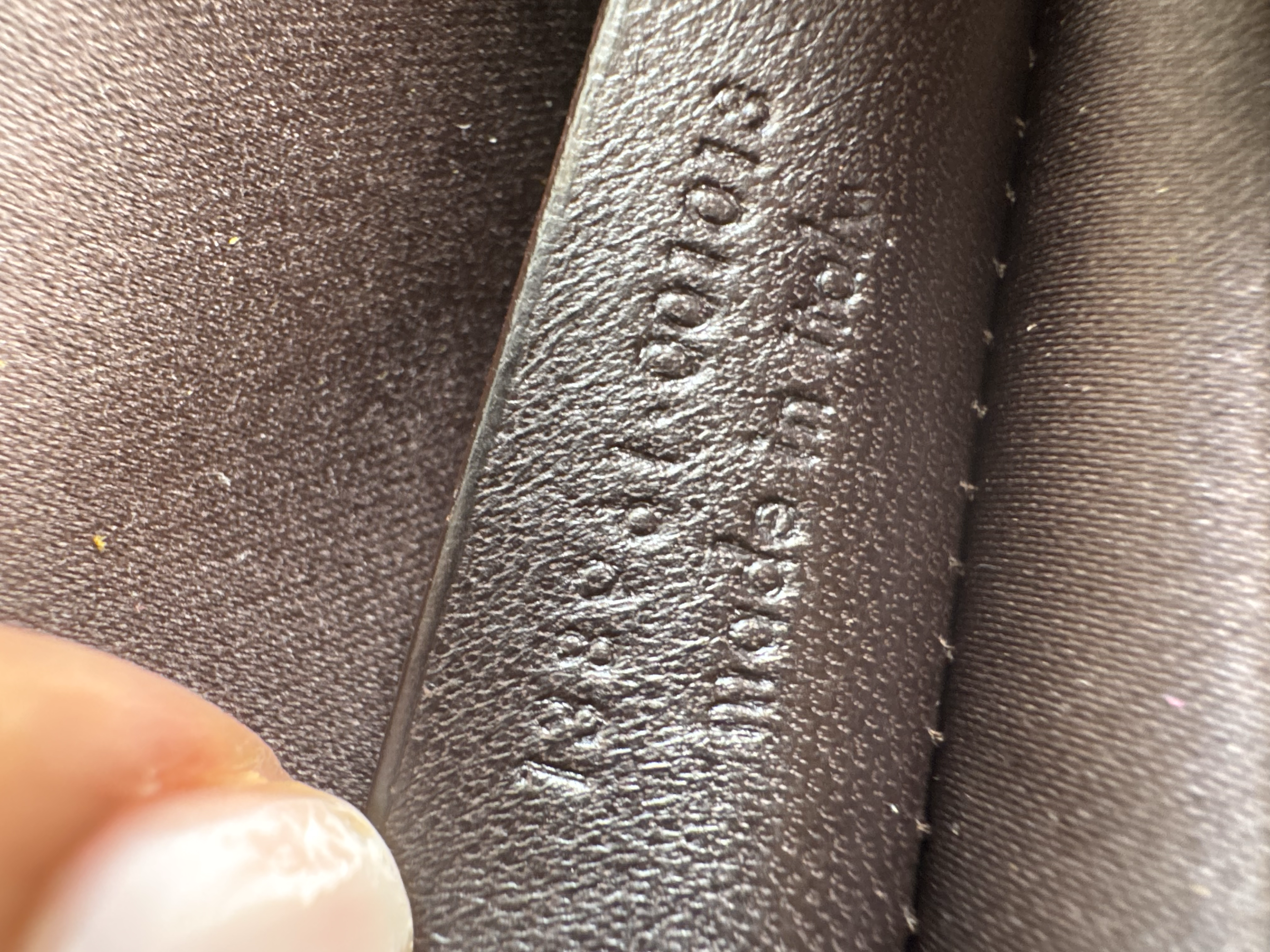 SAINT LAURENT KHAKI SUEDE LEATHER PRINGE 
