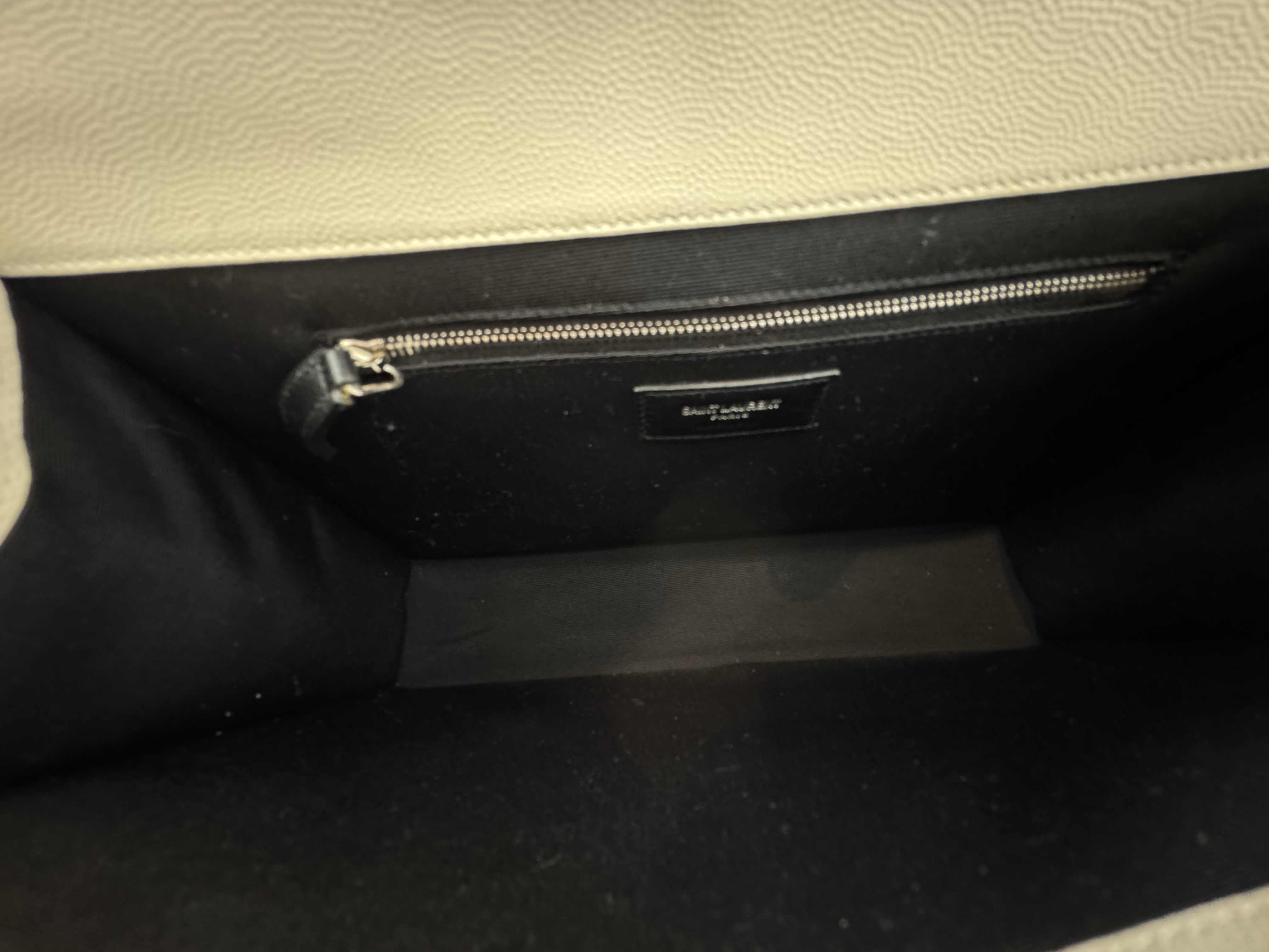 SAINT LAURENT MATELASSE ENVELOPE FLAP BAG