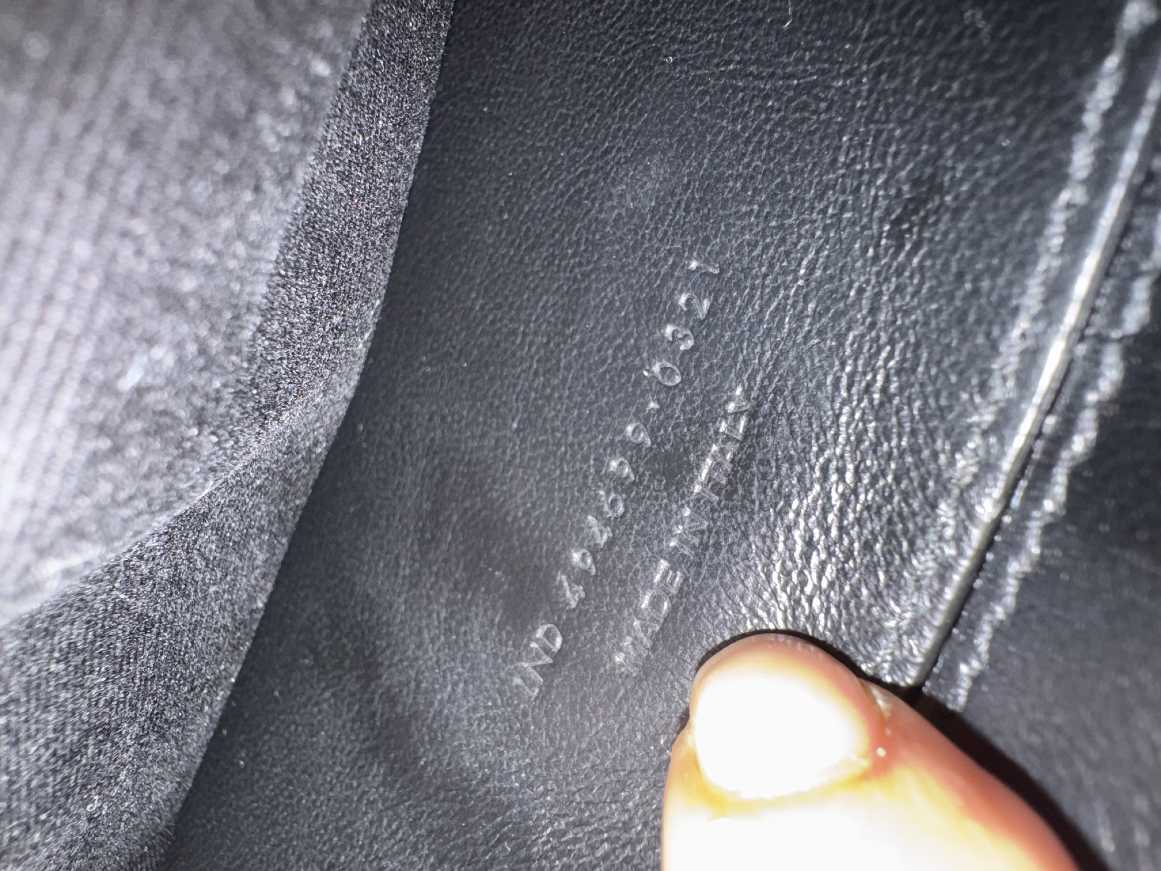 SAINT LAURENT SMALL LOU LOU BAG