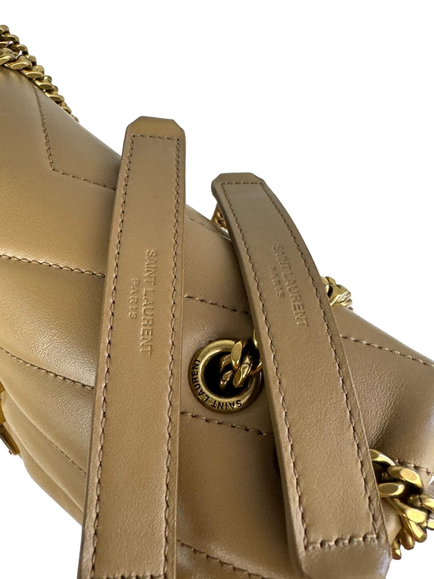 SAINT LAURENT SMALL LOULOU BAG