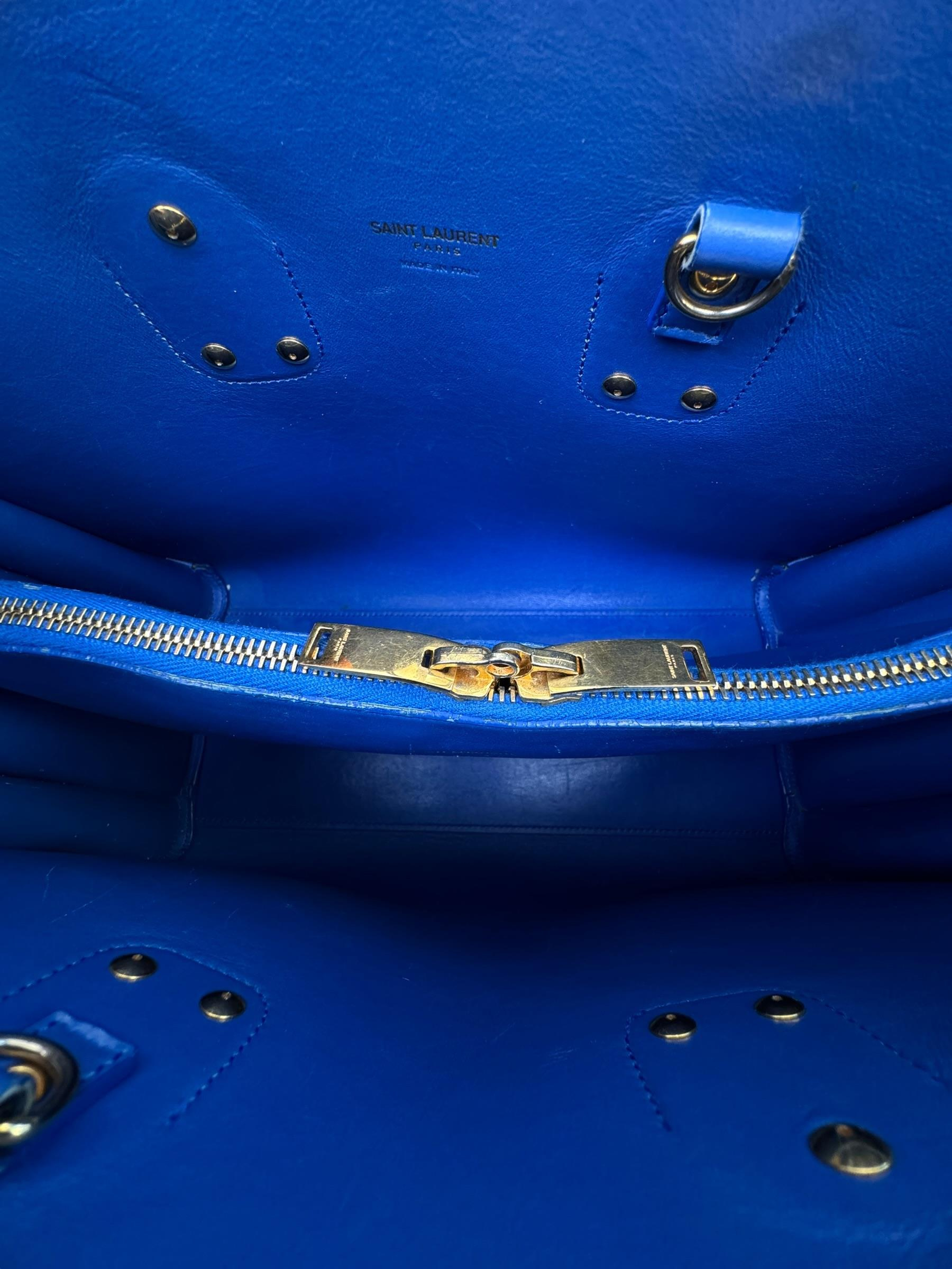 SAINT LAURENT SMALL SAC DE JOUR BAG
