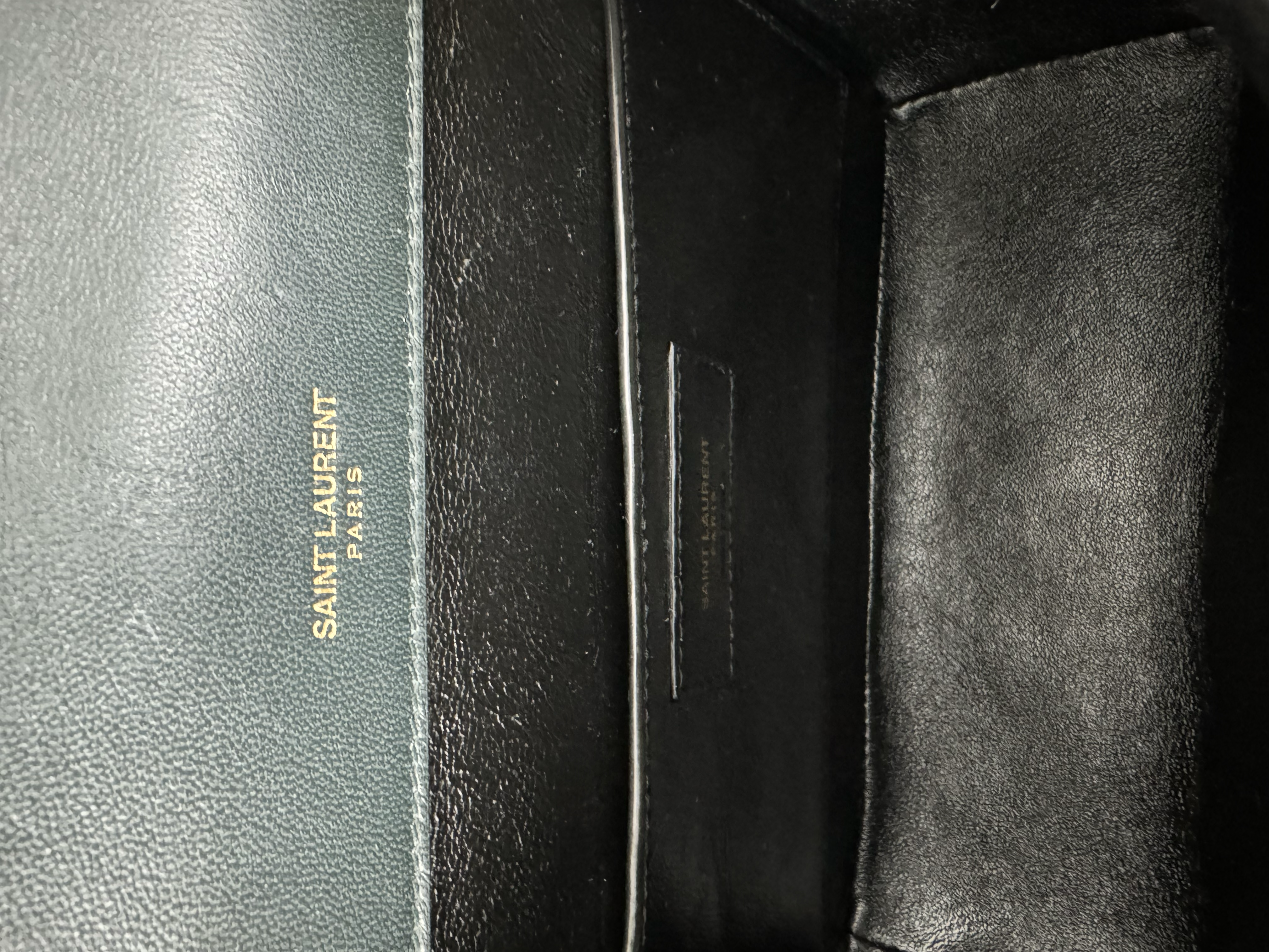 SAINT LAURENT VICKY MEDIUM CROSSBODY BAG