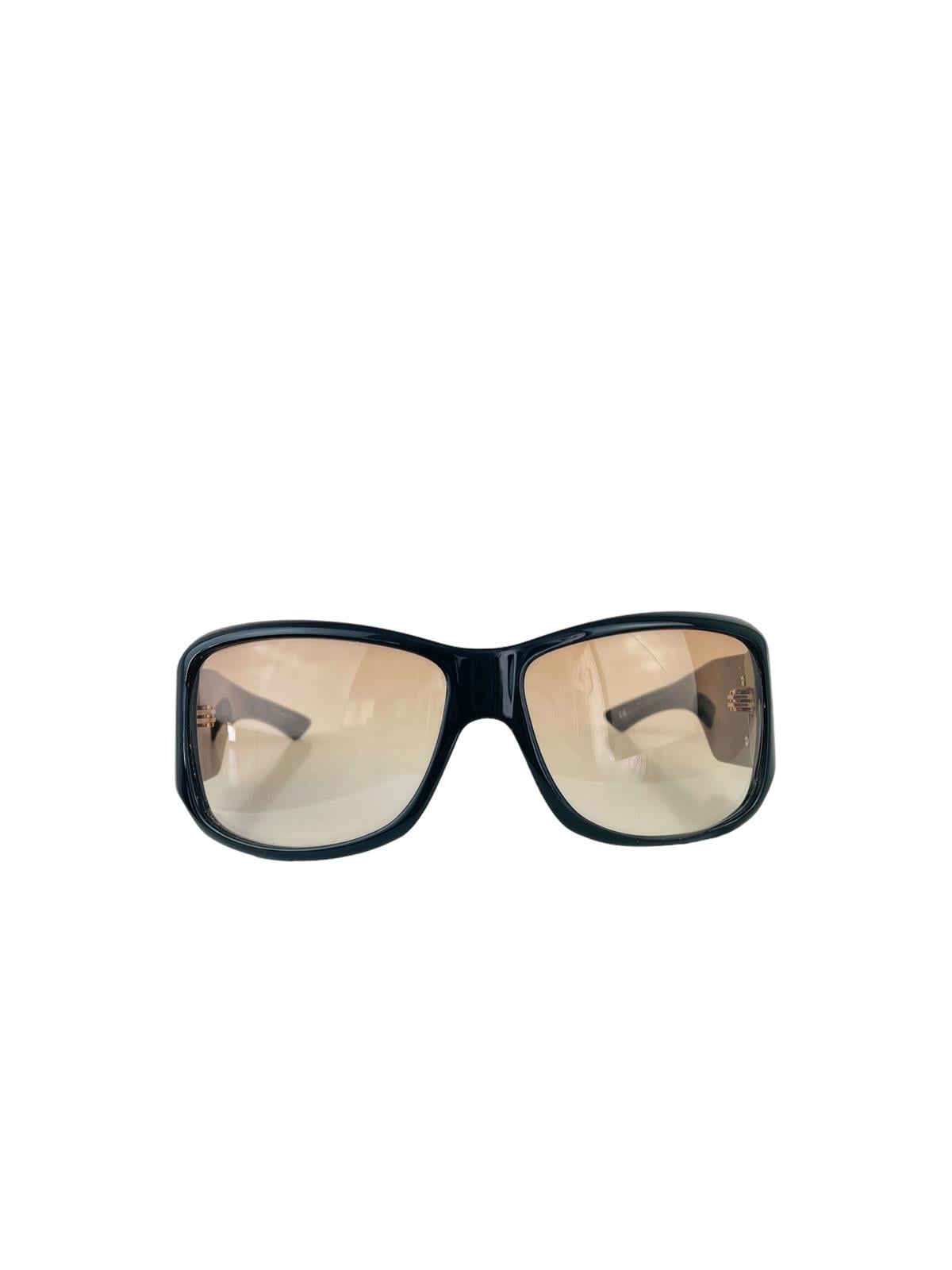SHADED SUNGLASSES