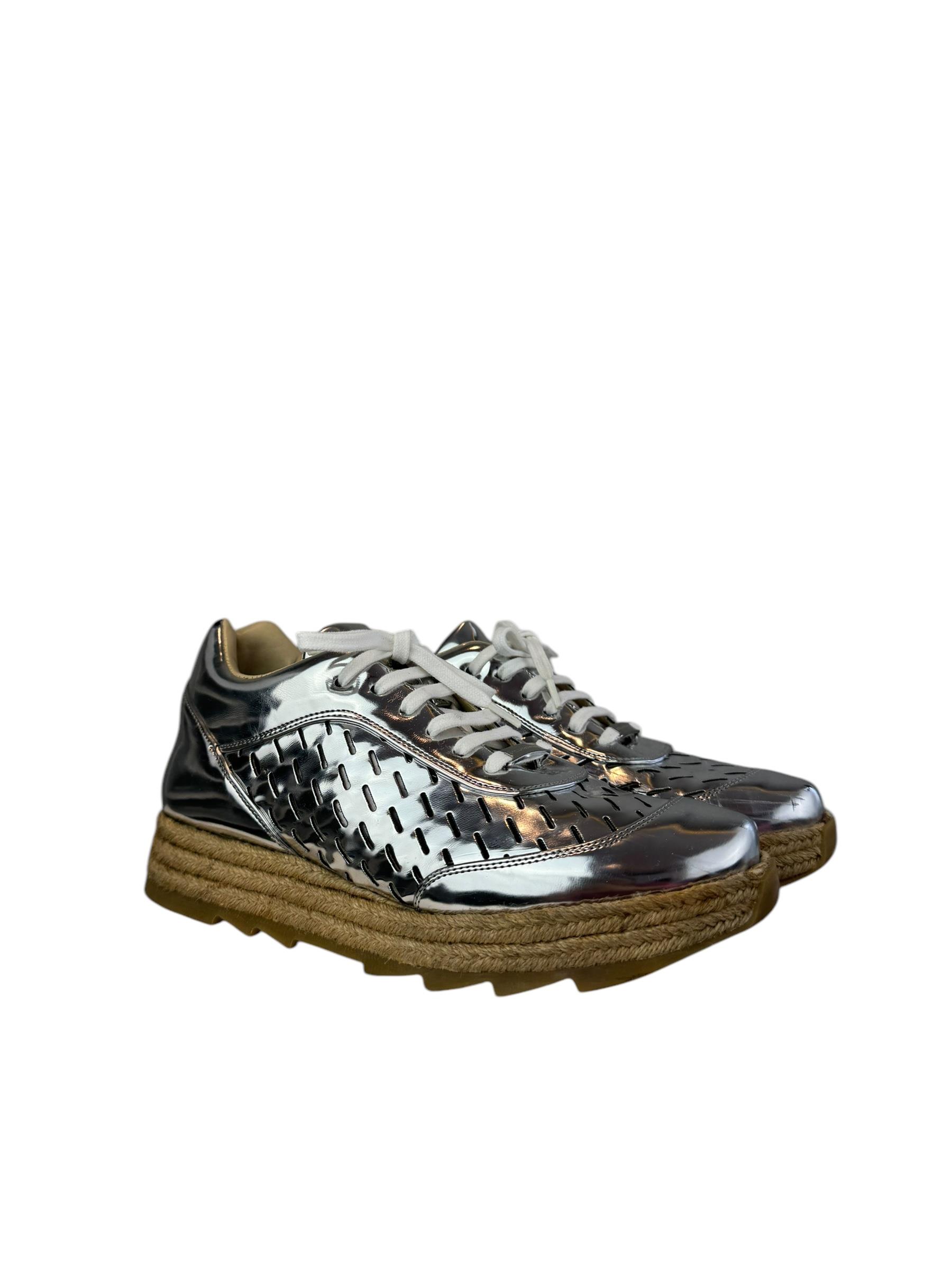 STELLA MCCARTNEY SILVER PATENT LEATHER SNEAKERS