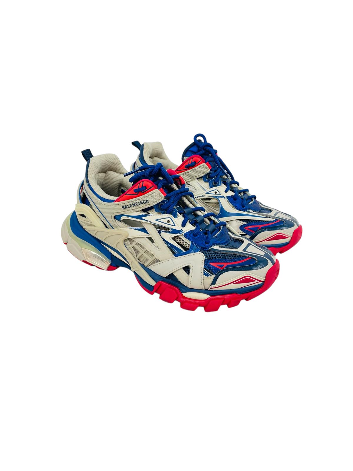 TRACK 2 SNEAKERS