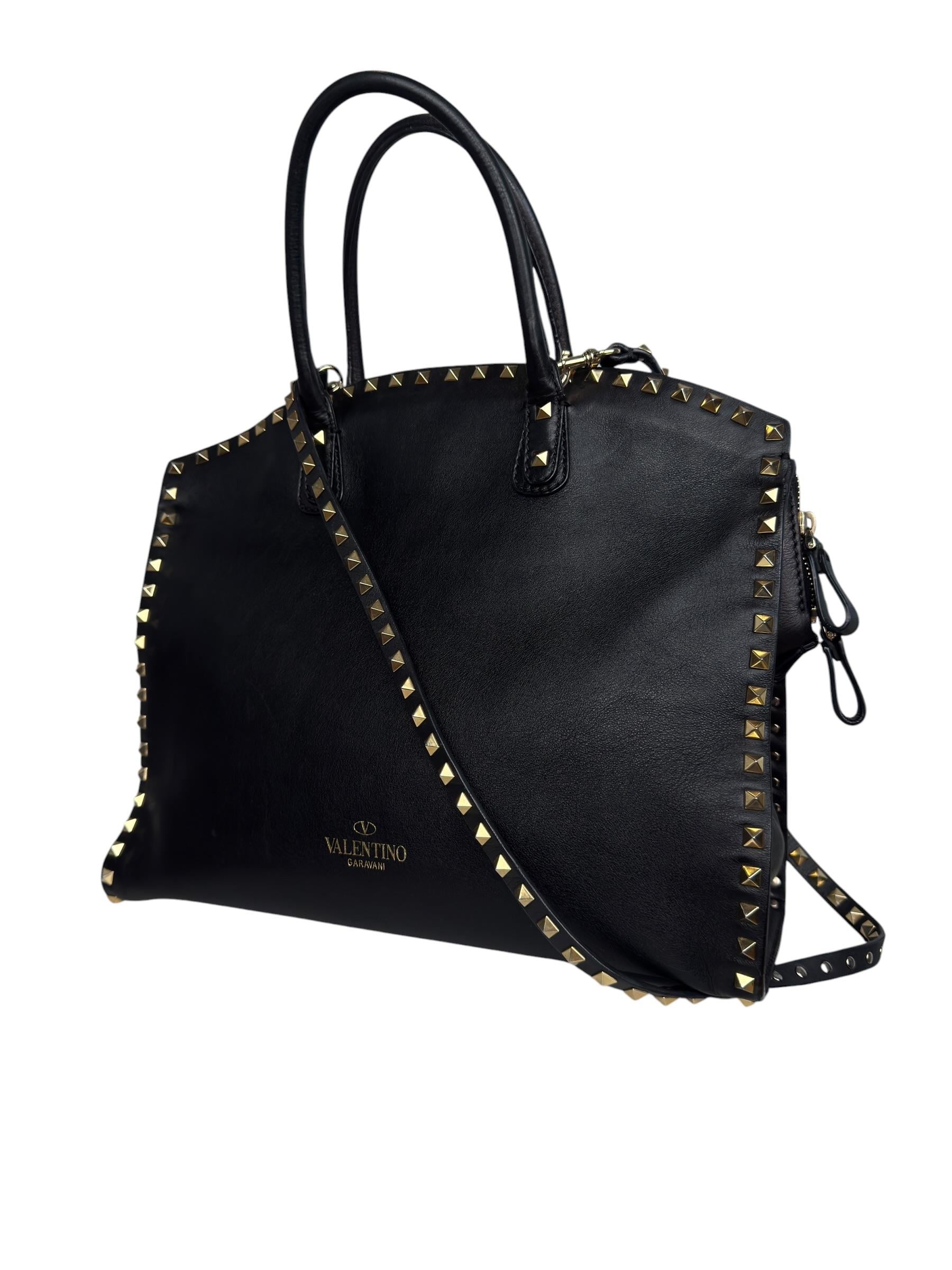 VALENTINO BLACK LEATHER ROCKSTUD BAG