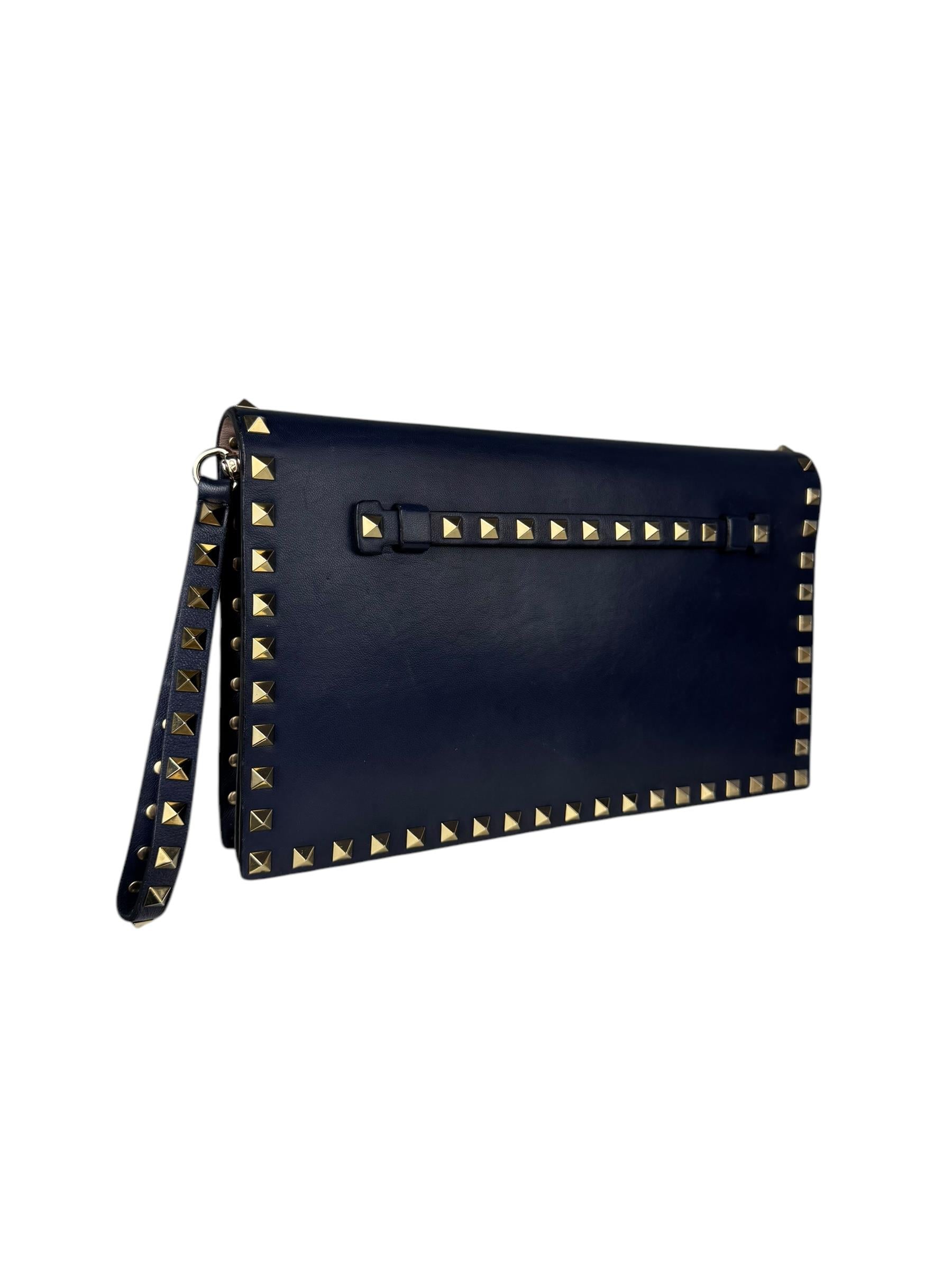VALENTINO BLACK ROCKSTUD CLUTCH BAG