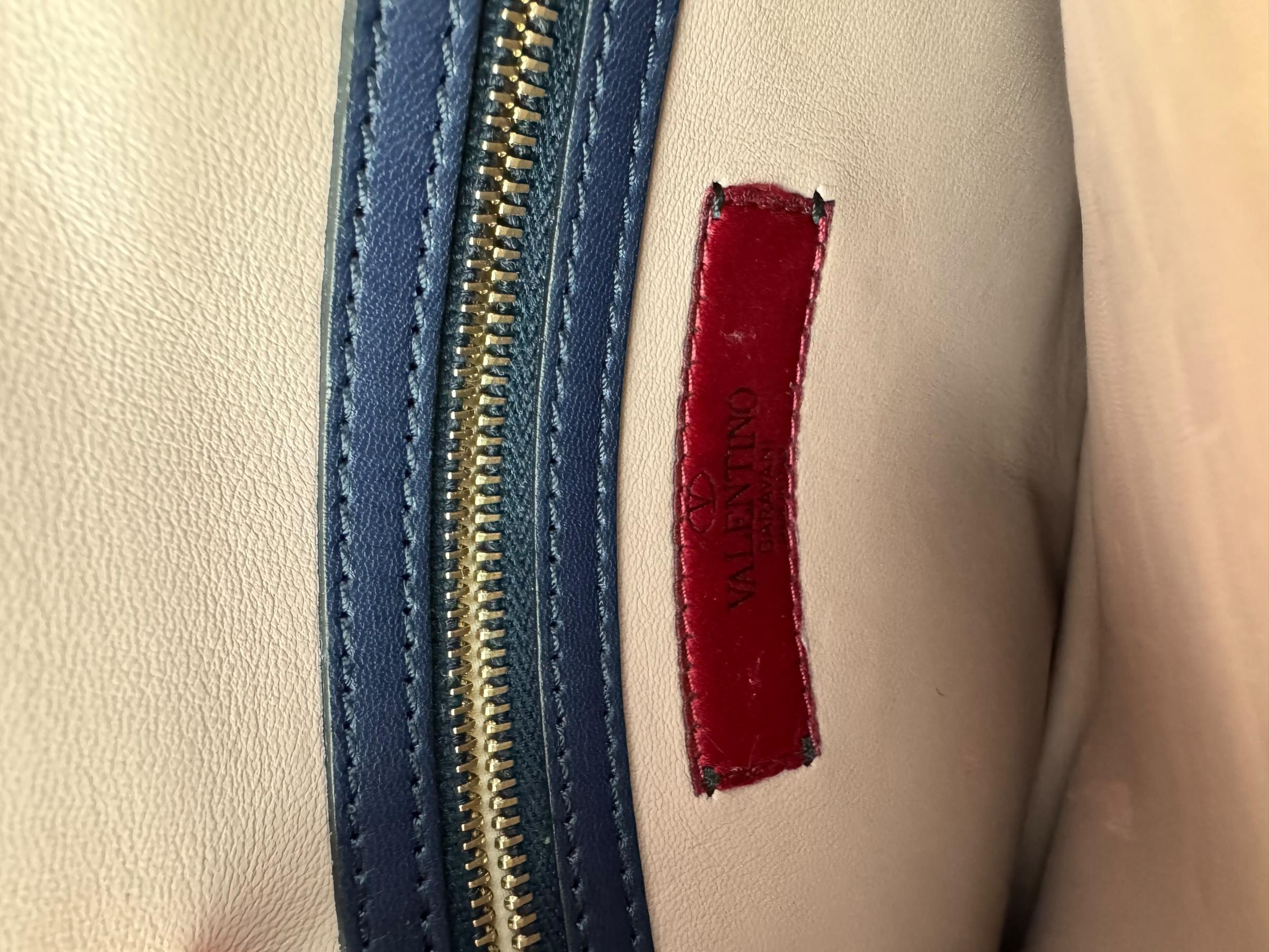 VALENTINO BLACK ROCKSTUD CLUTCH BAG