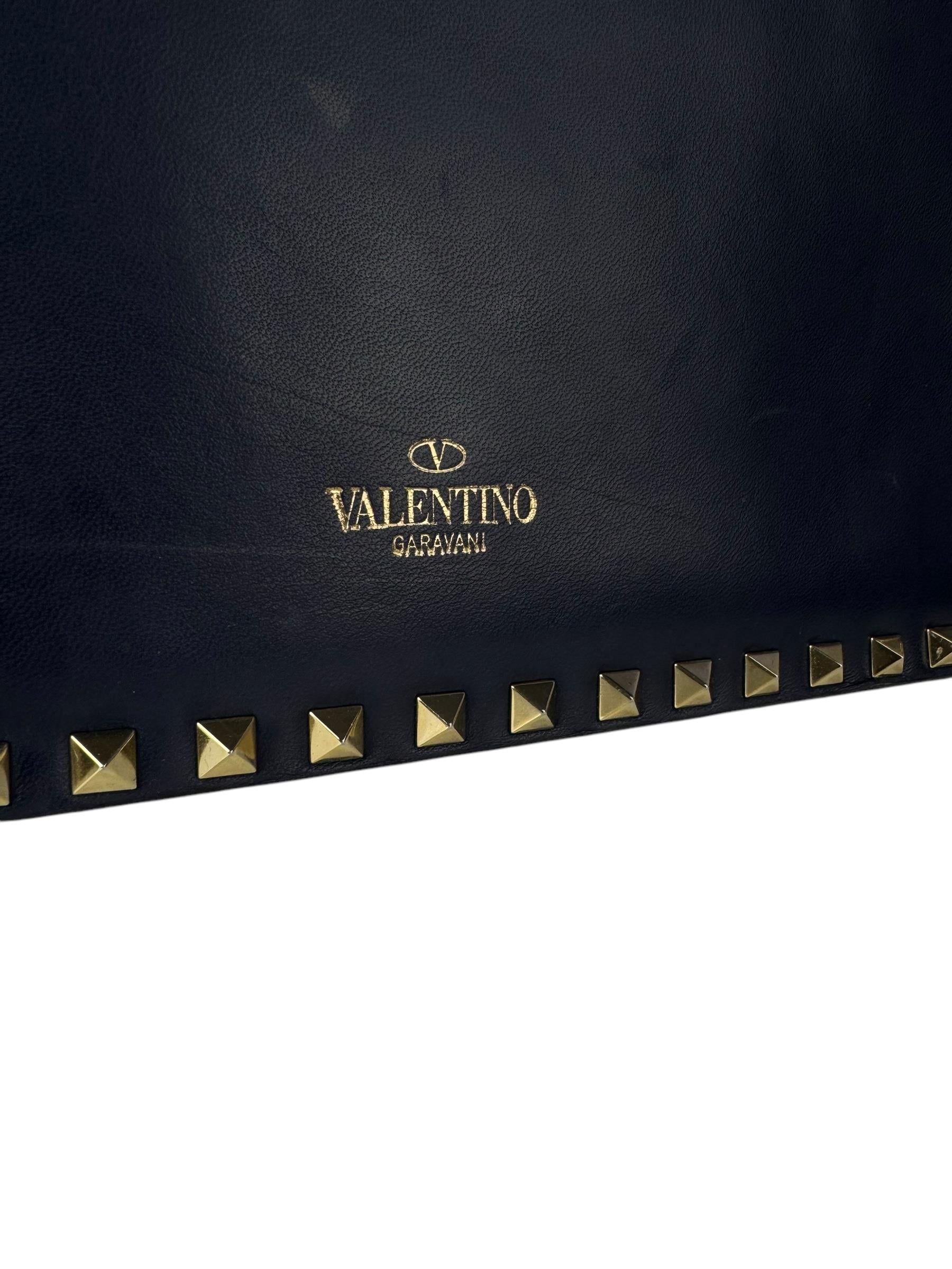 VALENTINO BLACK ROCKSTUD CLUTCH BAG