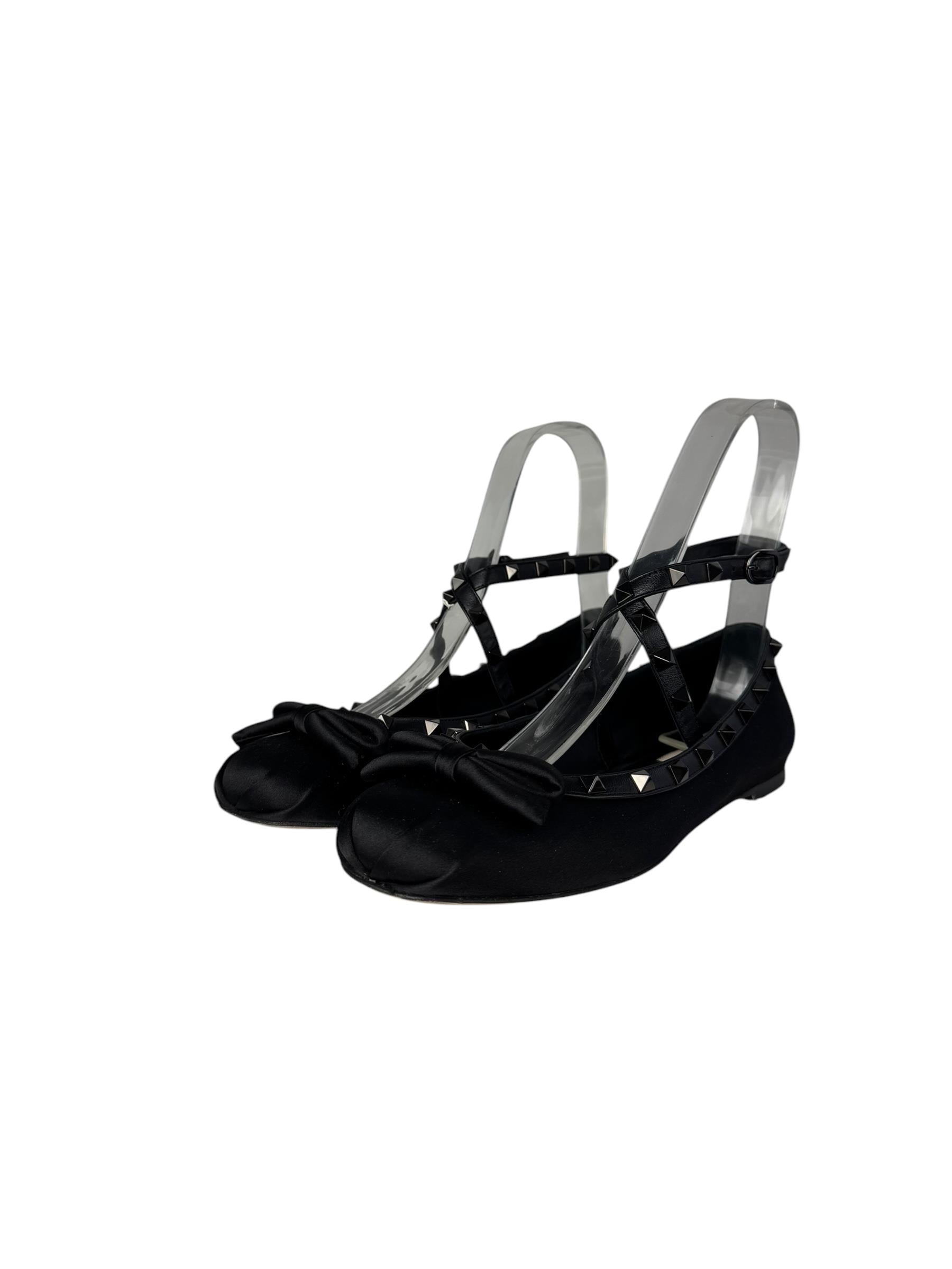 VALENTINO BLACK ROCKSTUD SATIN BALLERINA