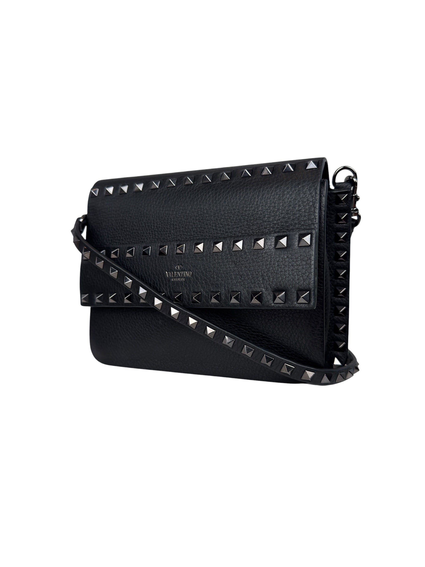 VALENTINO BLACK ROCKSTUD SLIDE SLIP BAG