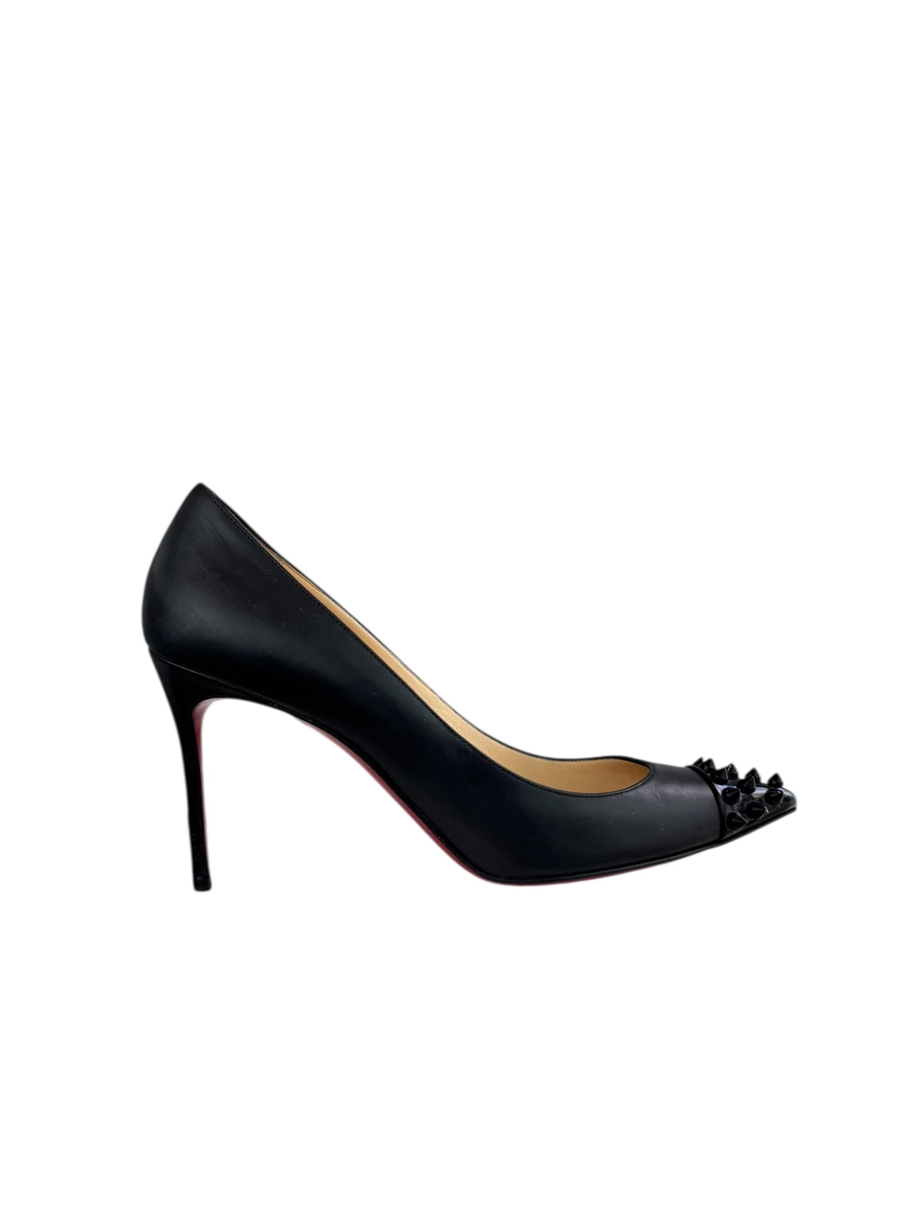 VALENTINO BLACK STUDDED PUMPS