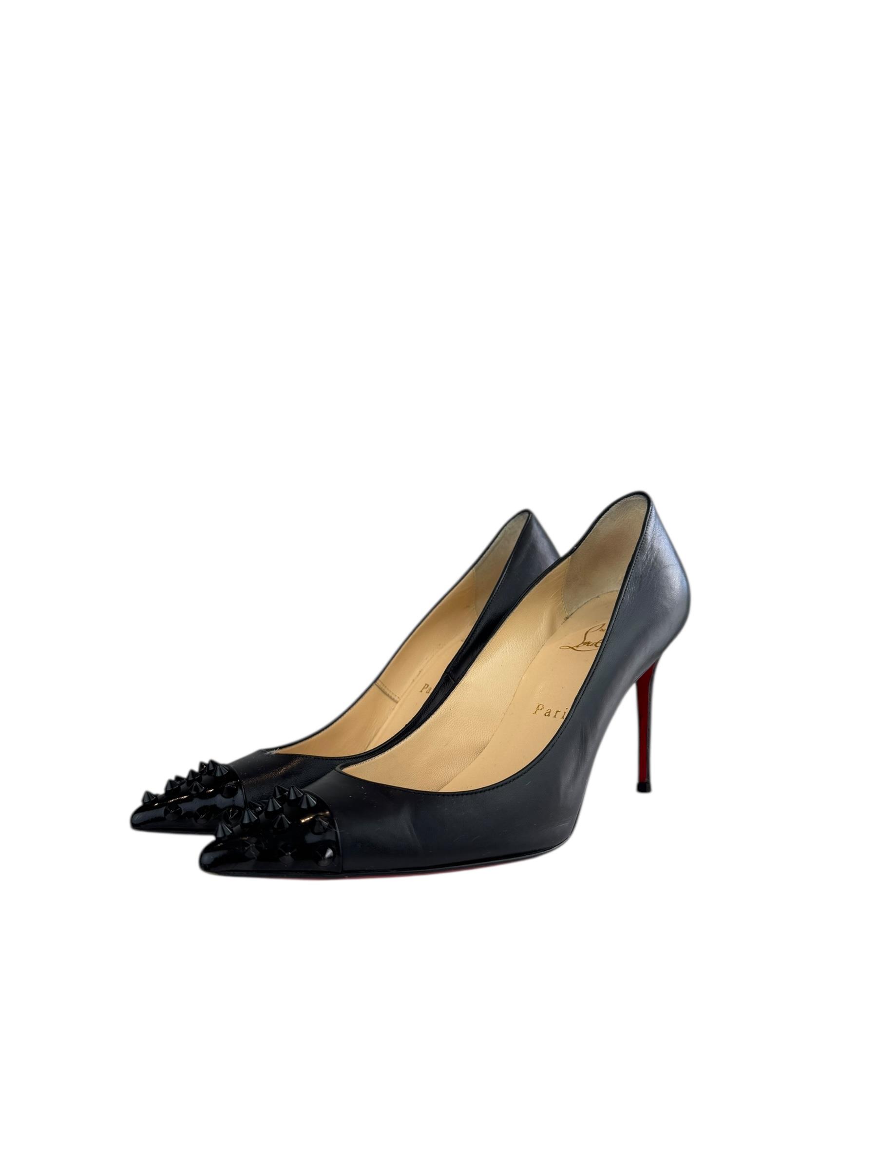 VALENTINO BLACK STUDDED PUMPS