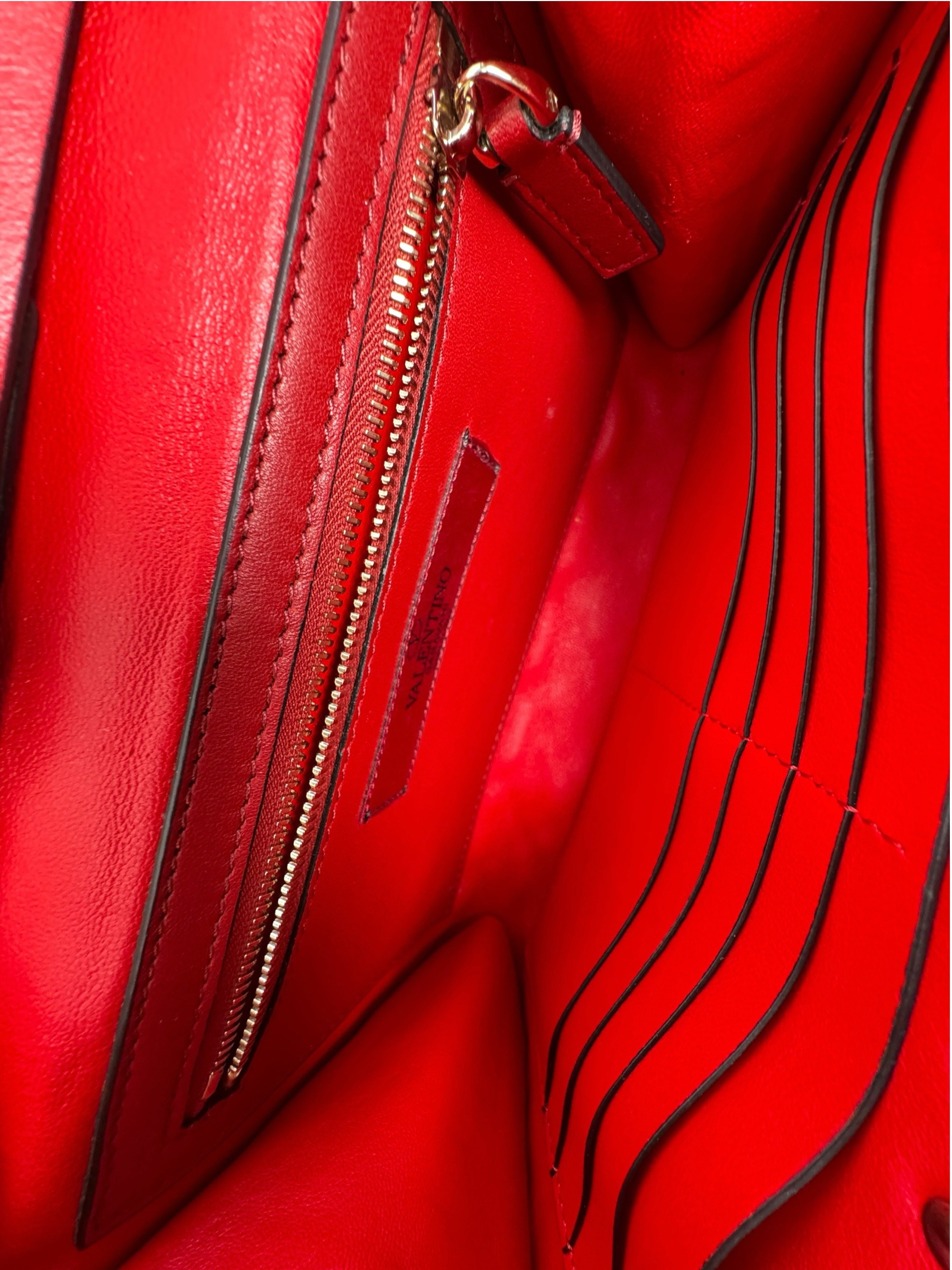 VALENTINO RED ROCKSTUD CHAIN BAG