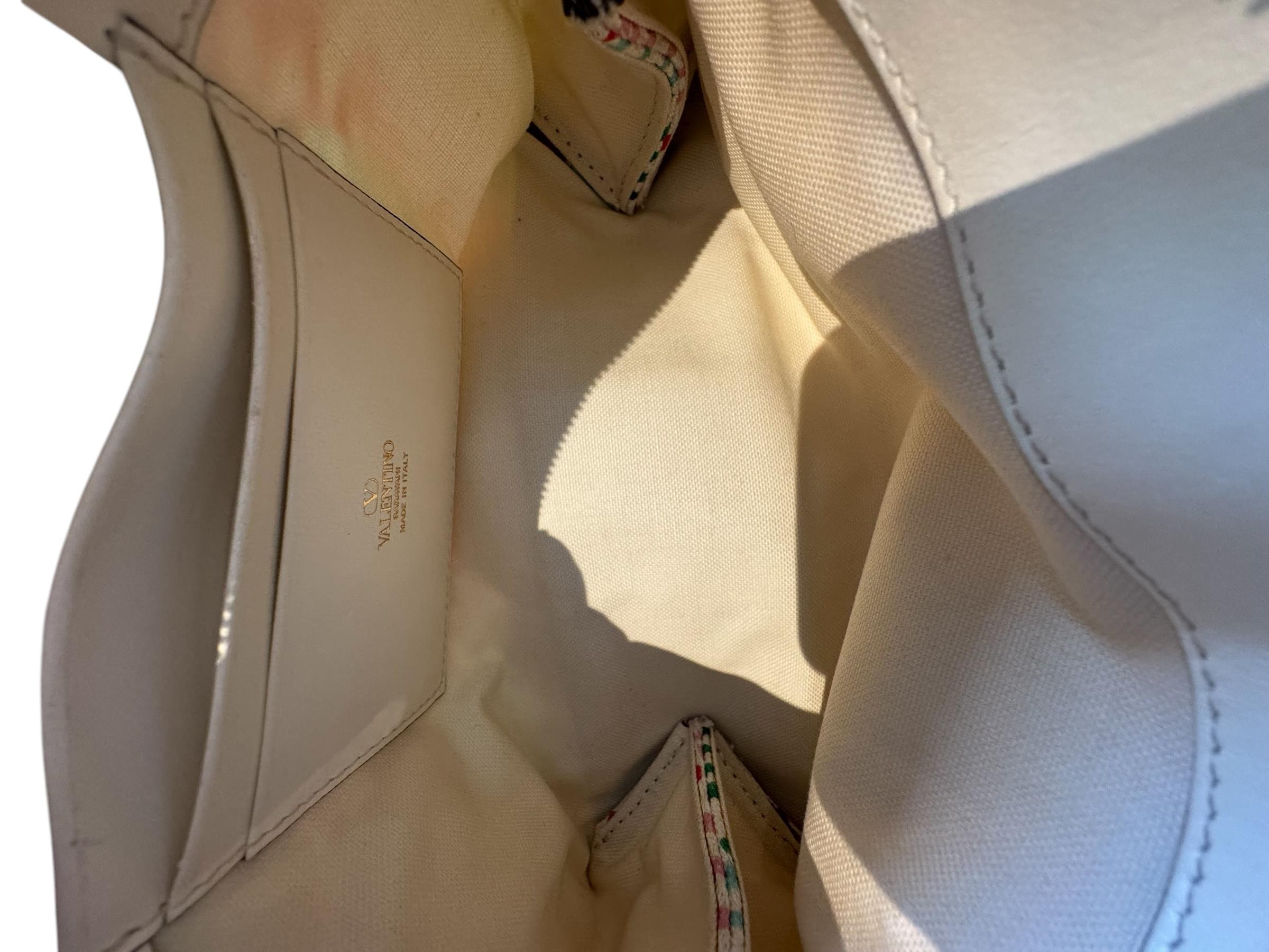 VALENTINO V LOGO MULTICOLOR CLUTCH 