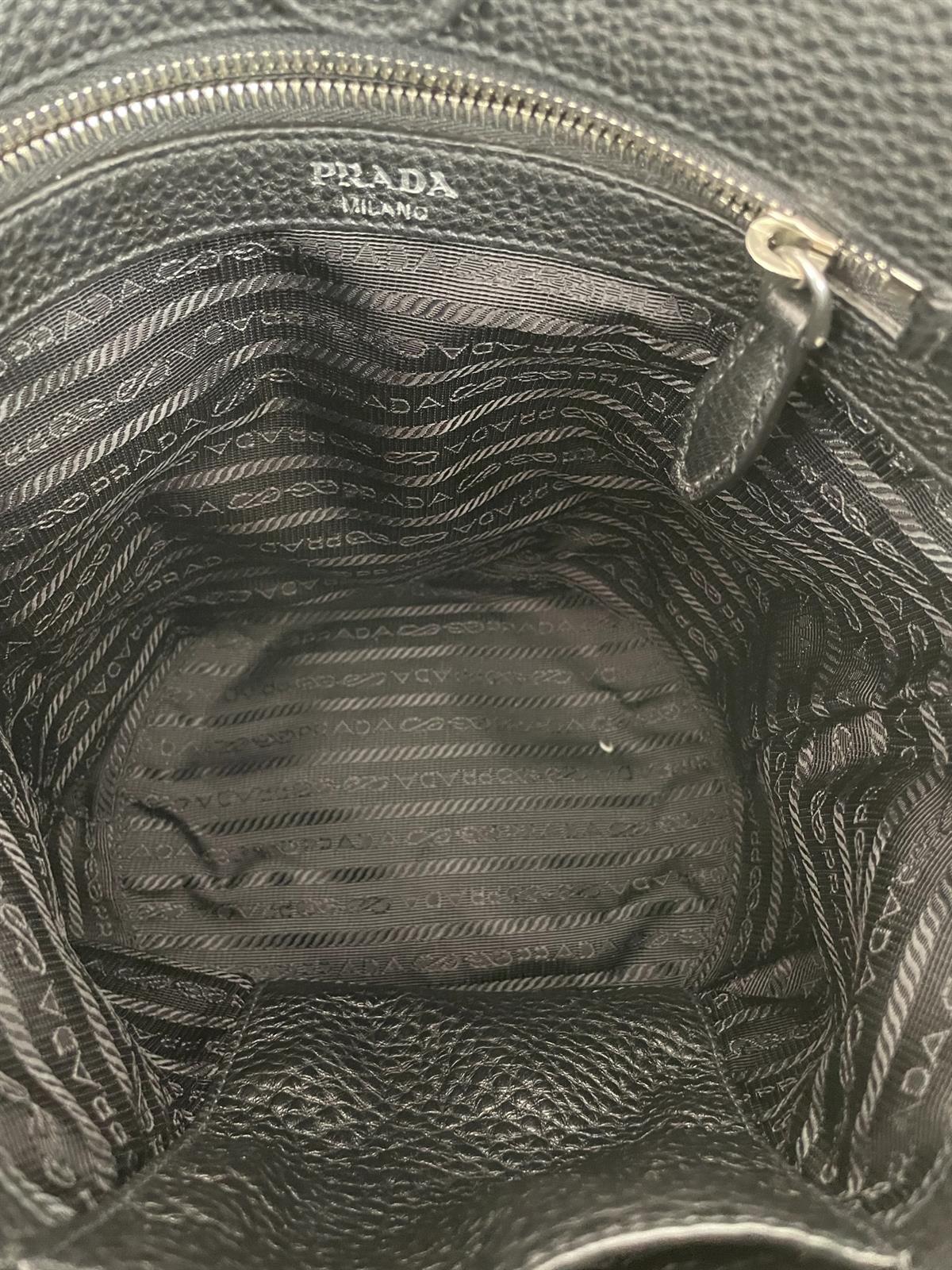 VIT DAINO BUCKET BAG