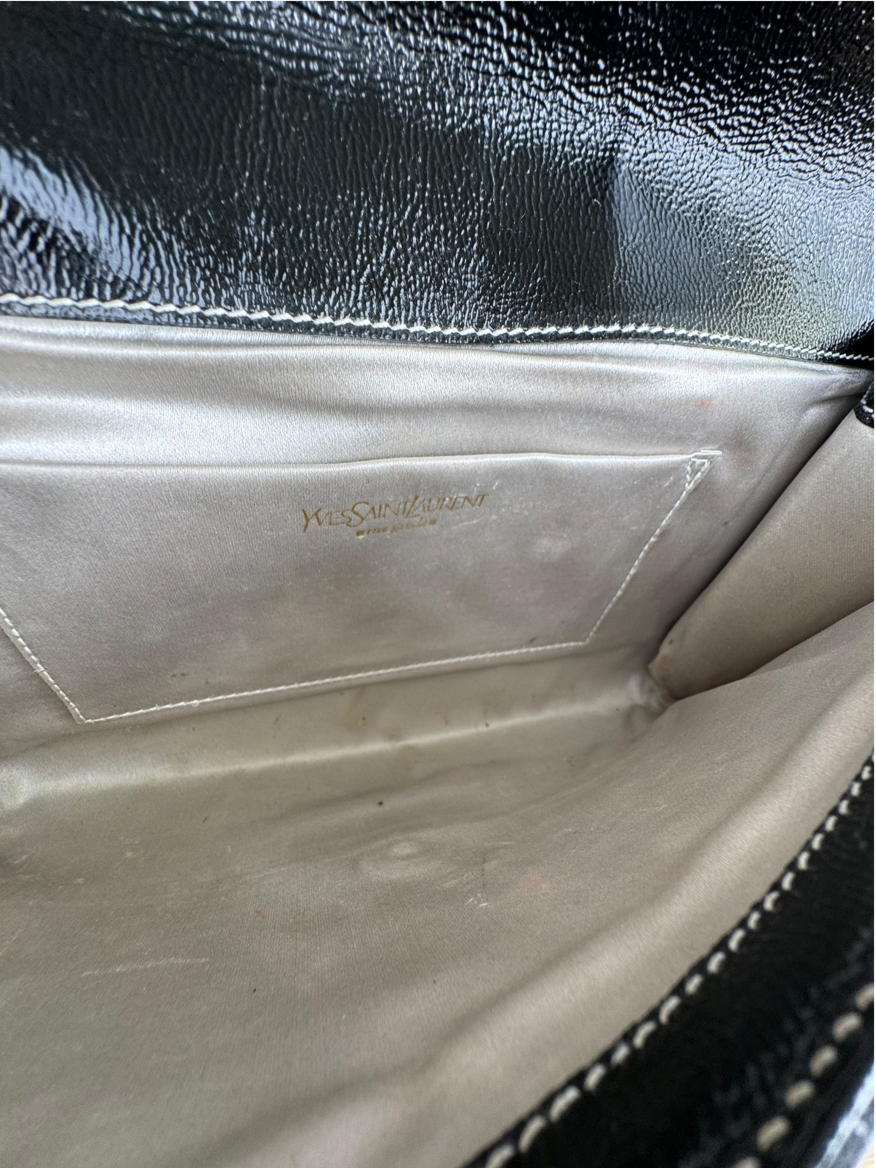 YVES SAINT LAURENT BLACK SHINY LEATHER CLUTCH