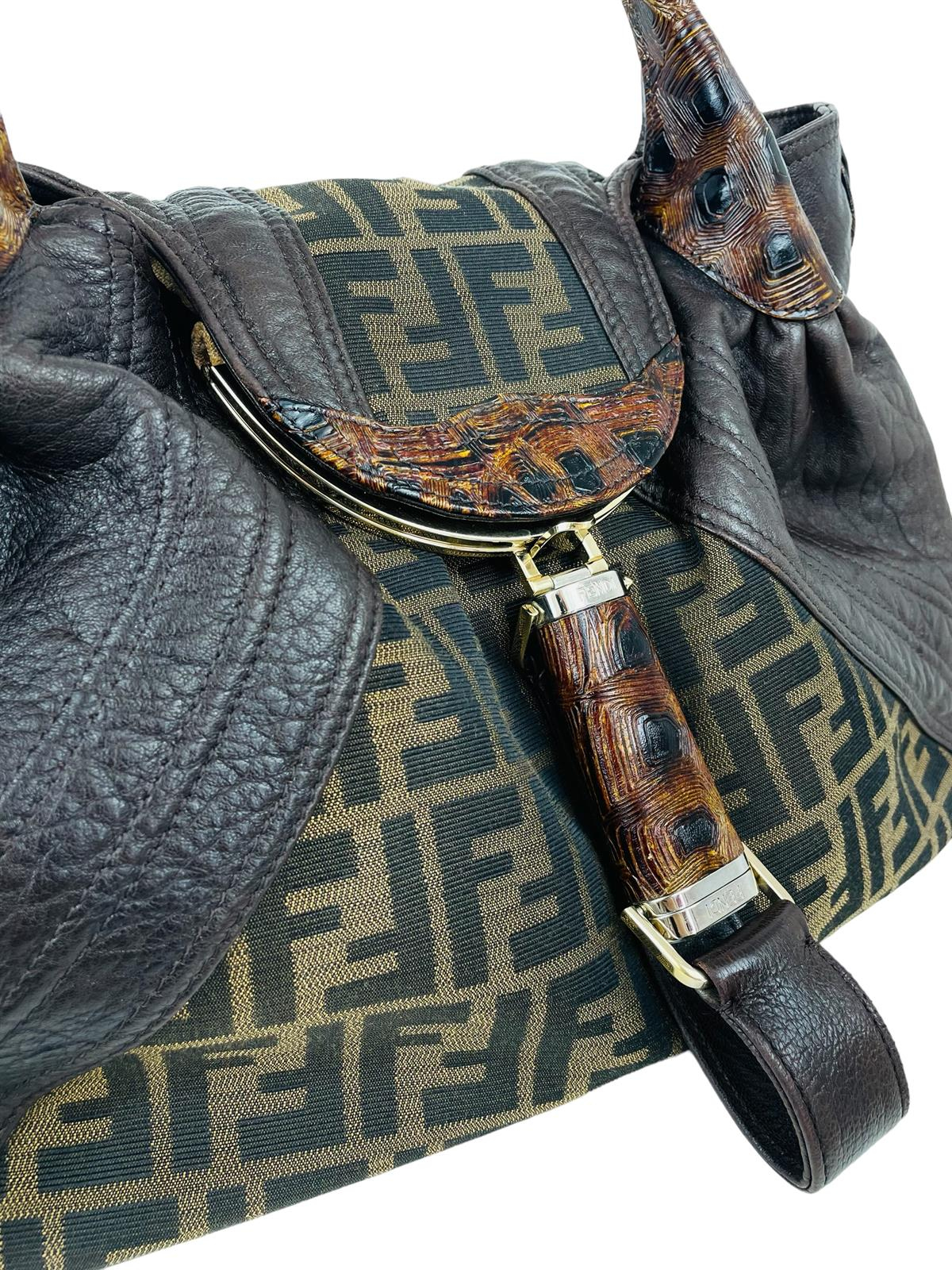 ZUCCA SPY TURTLE HANDBAG
