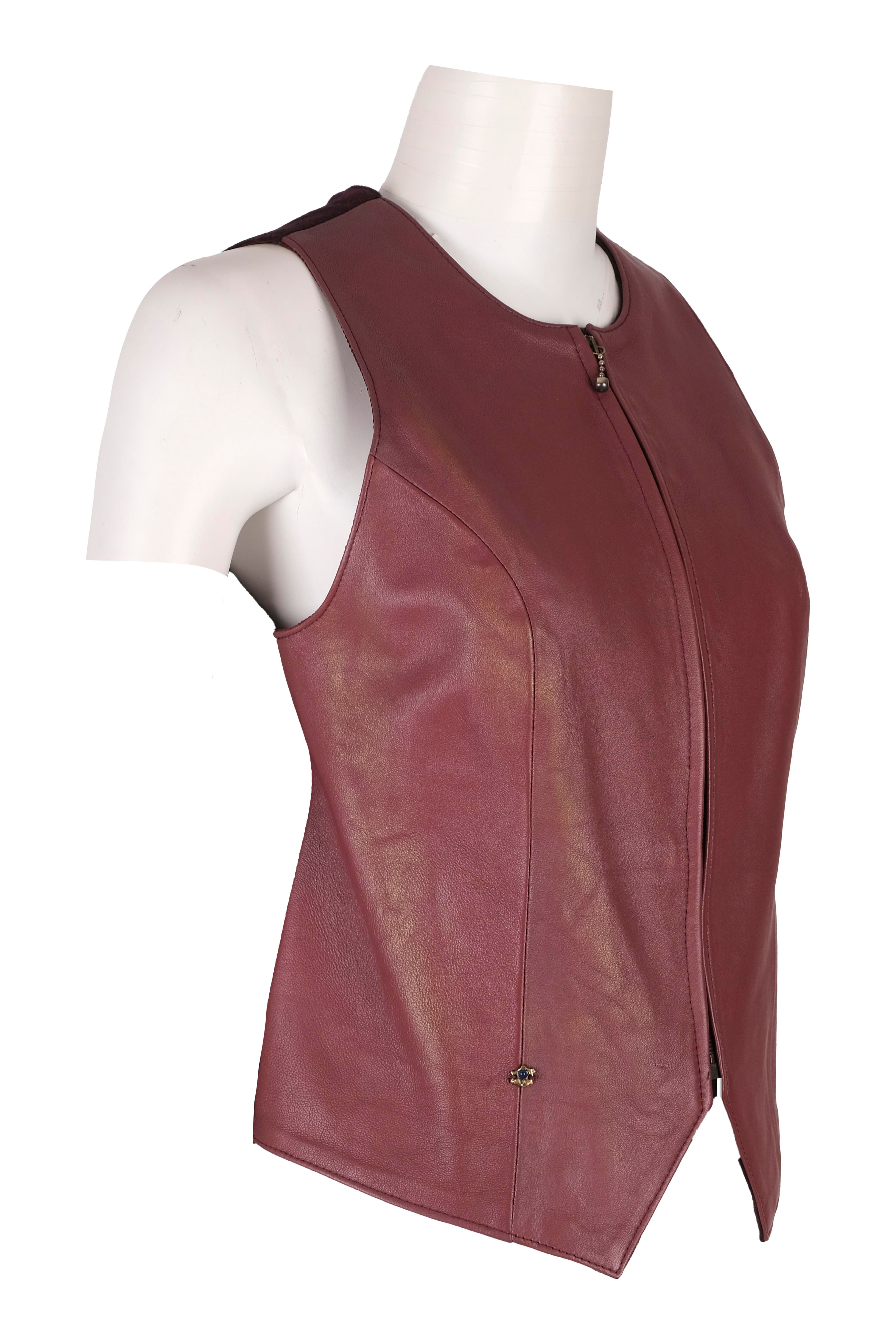 BLUDeri GiyimBLU U Yaka Ön Fermuarlı Yelek