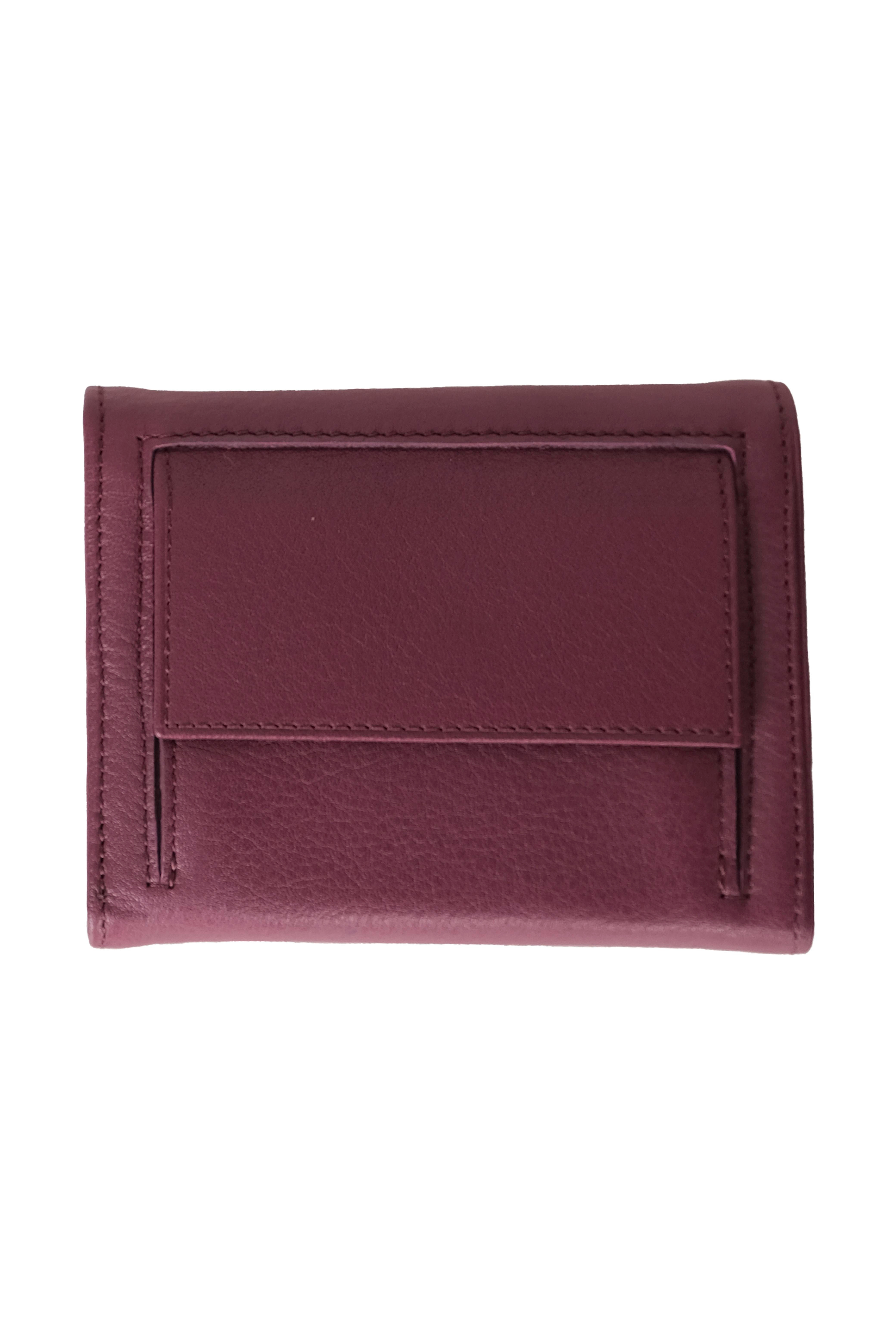 BLUEl Çantası / Cüzdan / PasaportlukBLU Deri Cüzdan