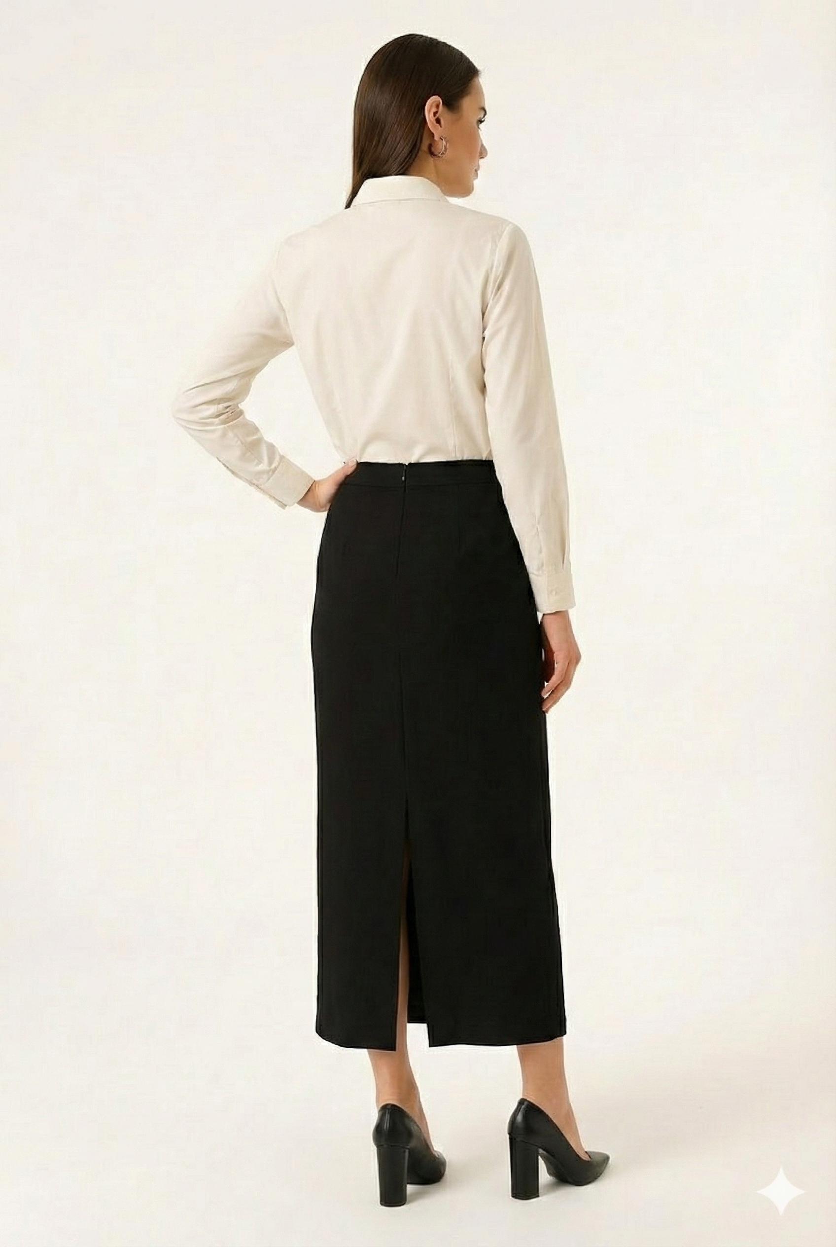 BLUPantolonBLU Arka Yırtmaçlı Kemerli Etek