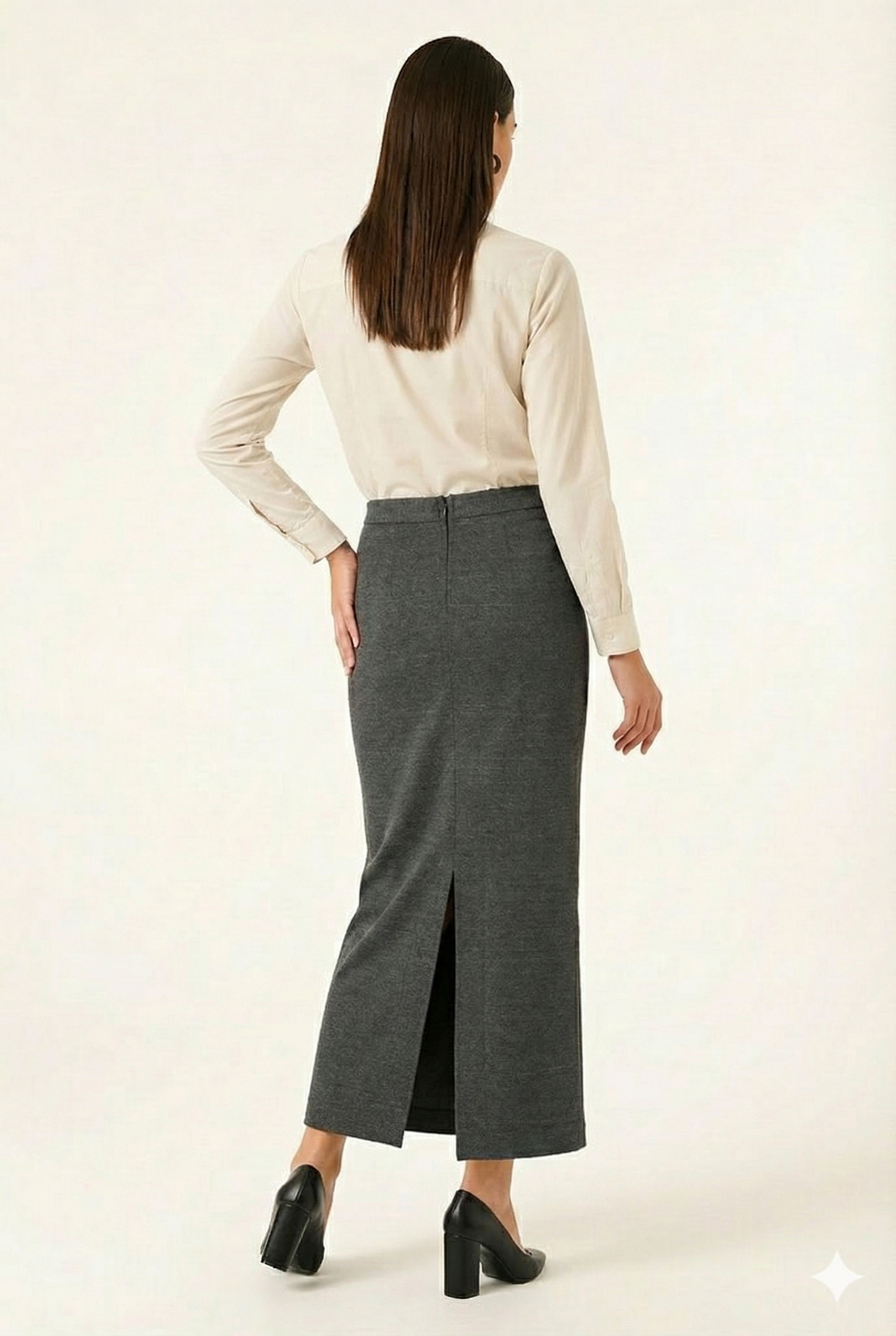 BLUPantolonBLU Arka Yırtmaçlı Kemerli Etek