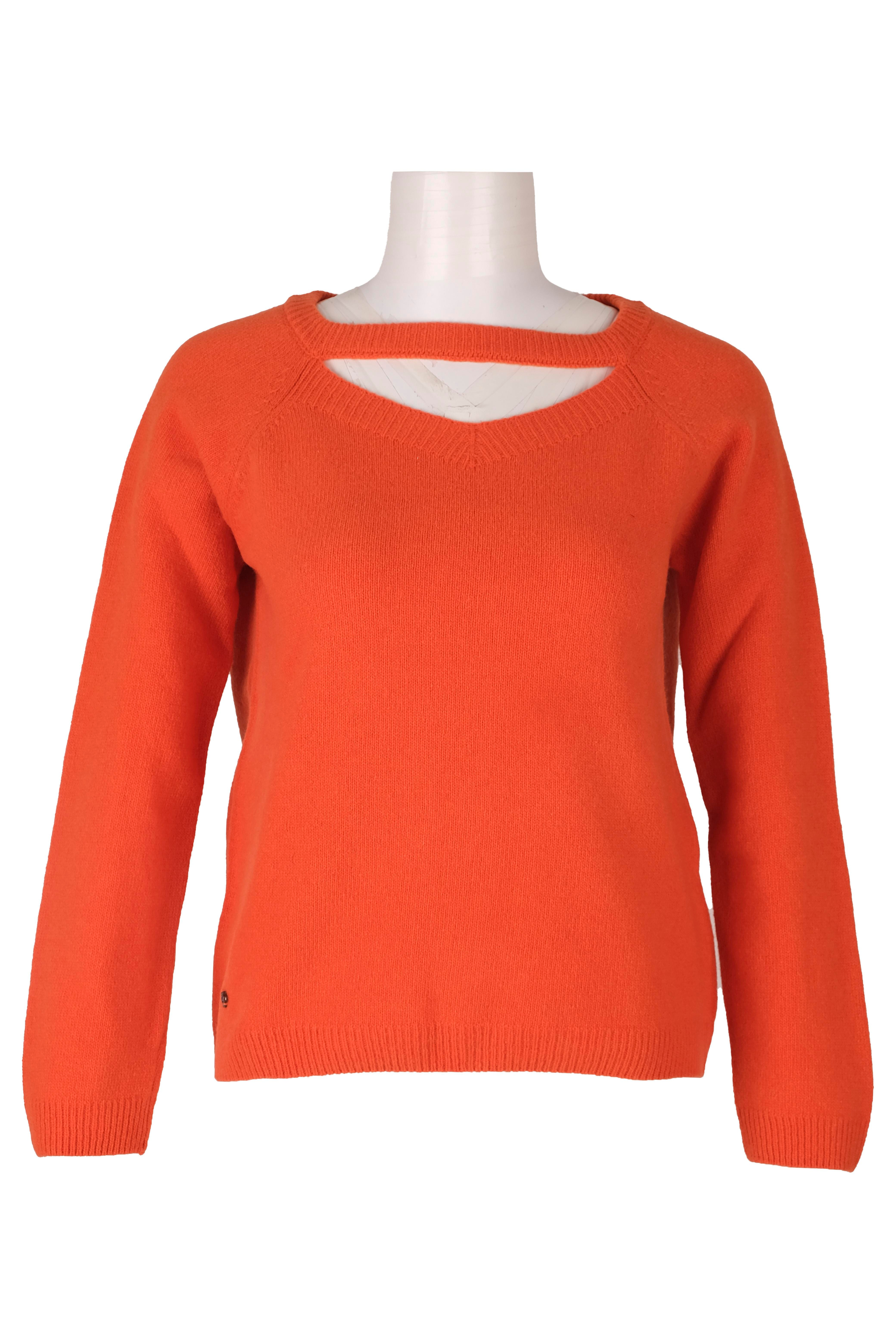 BLUTriko / HırkaBLU V Dekolte Kayık Yaka Triko Bluz