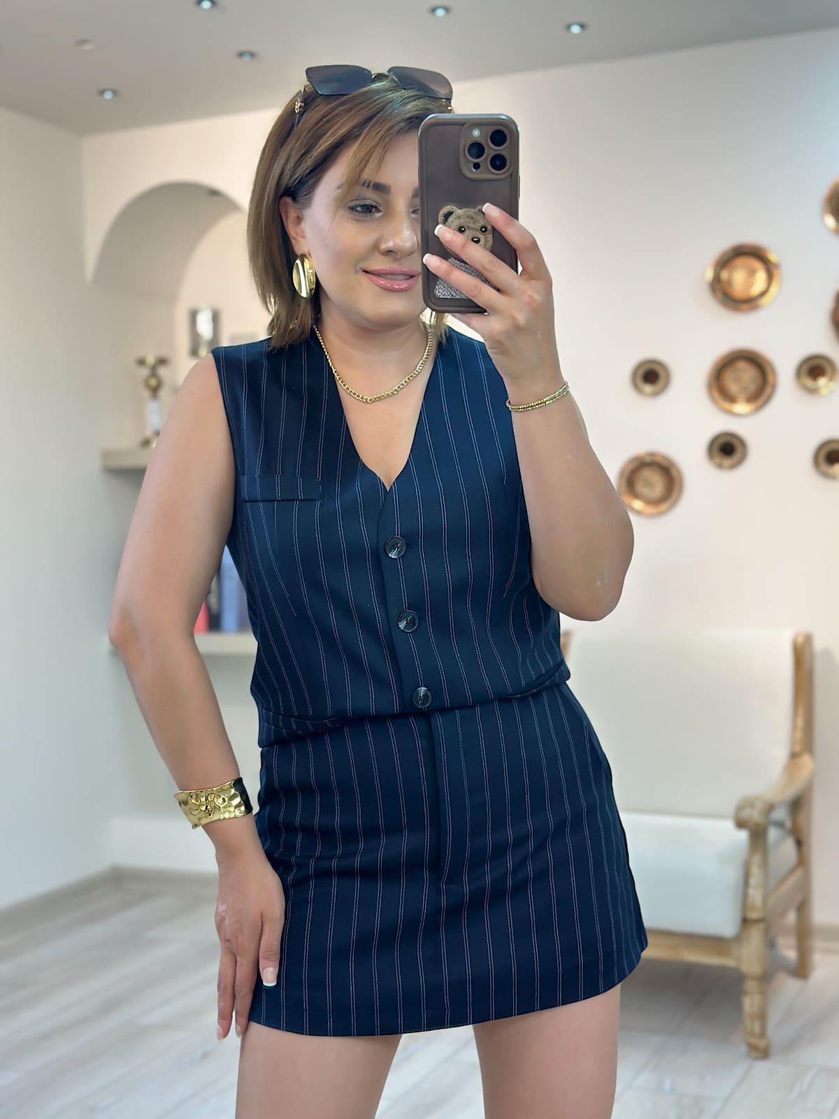 Çizgili Düğme Detaylı Yelek LACİVERT-23YUST000282