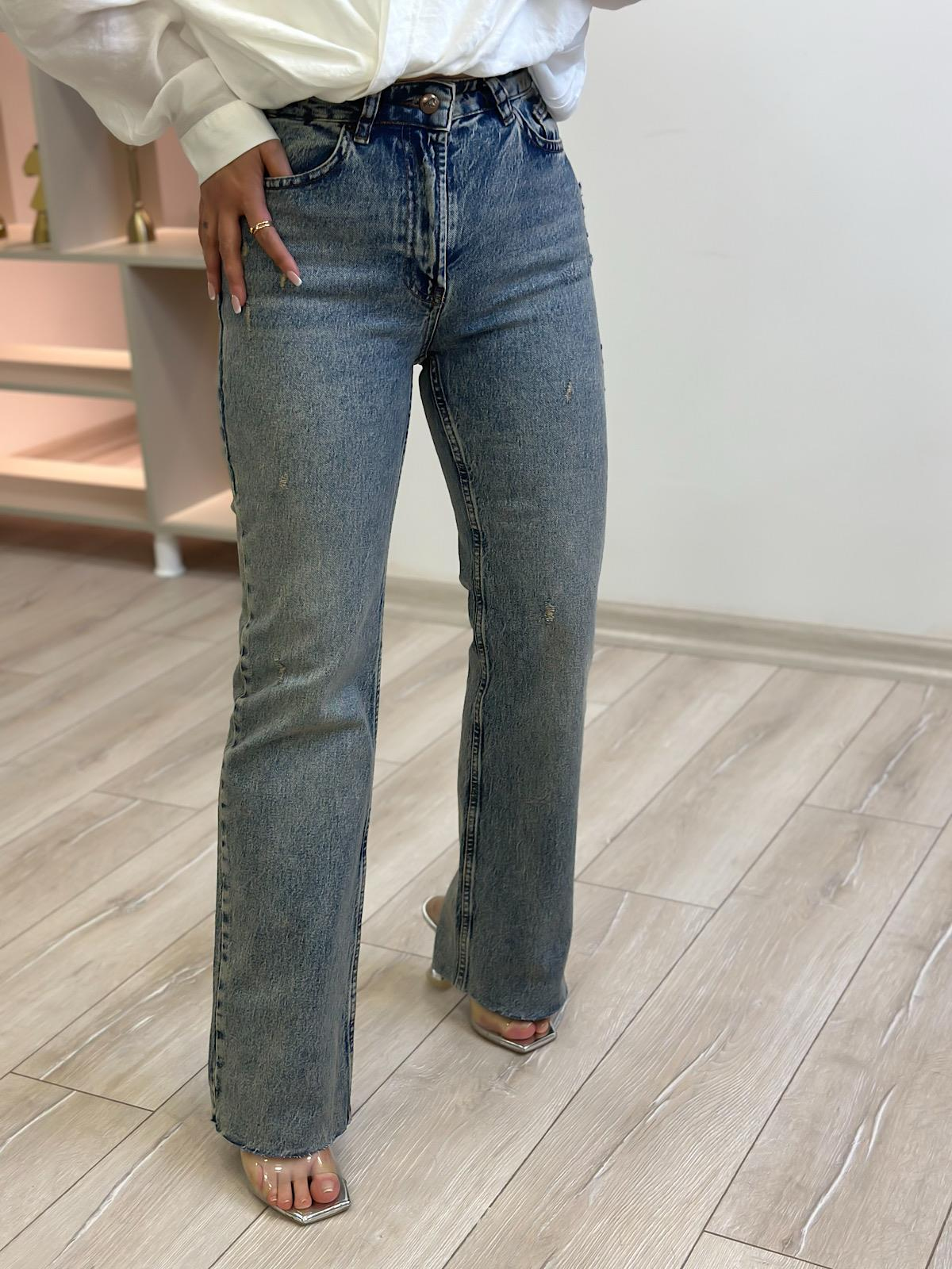 Kesik Paça Straight Fit Jean TAŞLANMIŞ MAVİ-23YALT000078