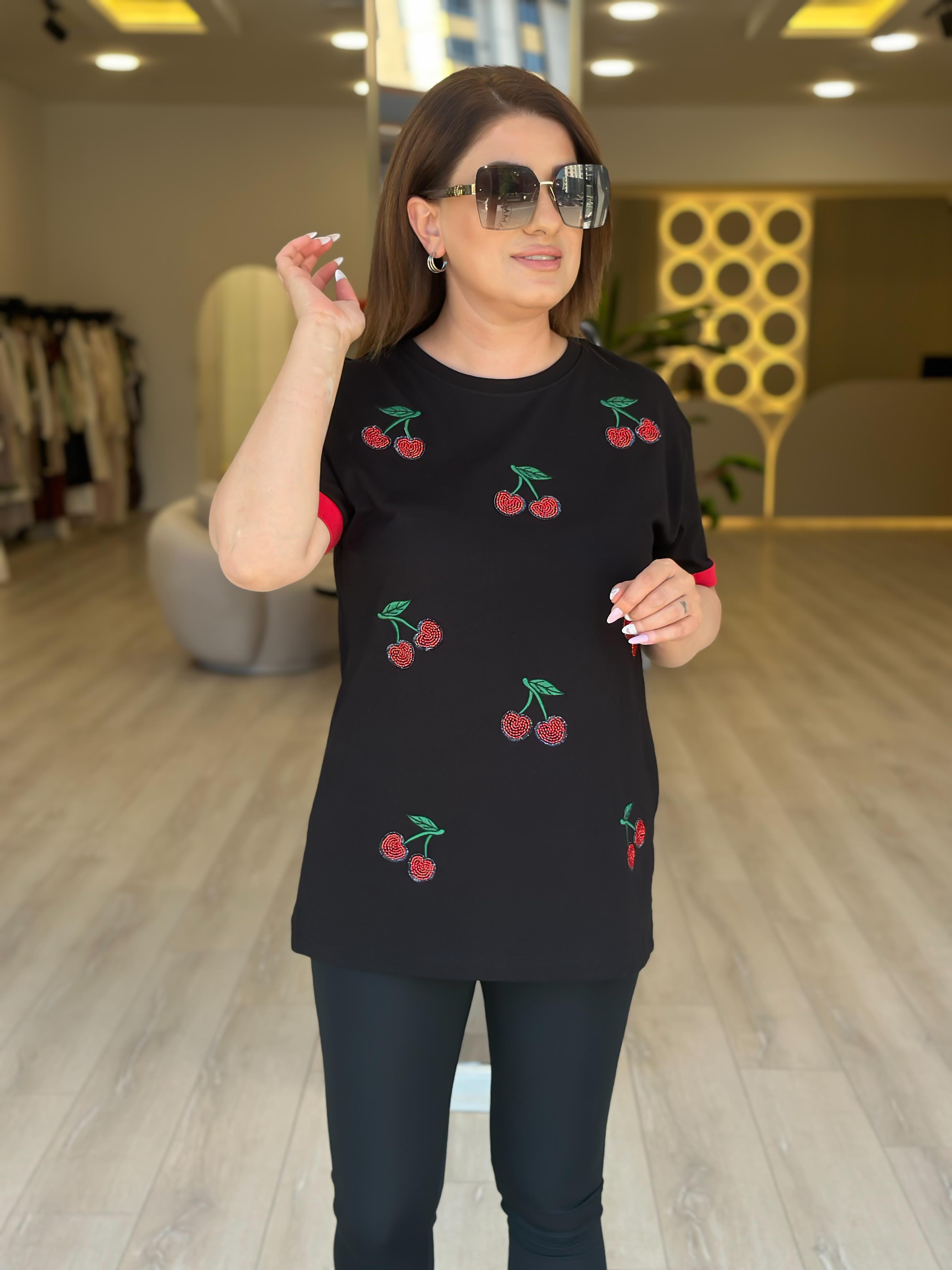Kiraz Detaylı Tshirt SİYAH-23YUST000233