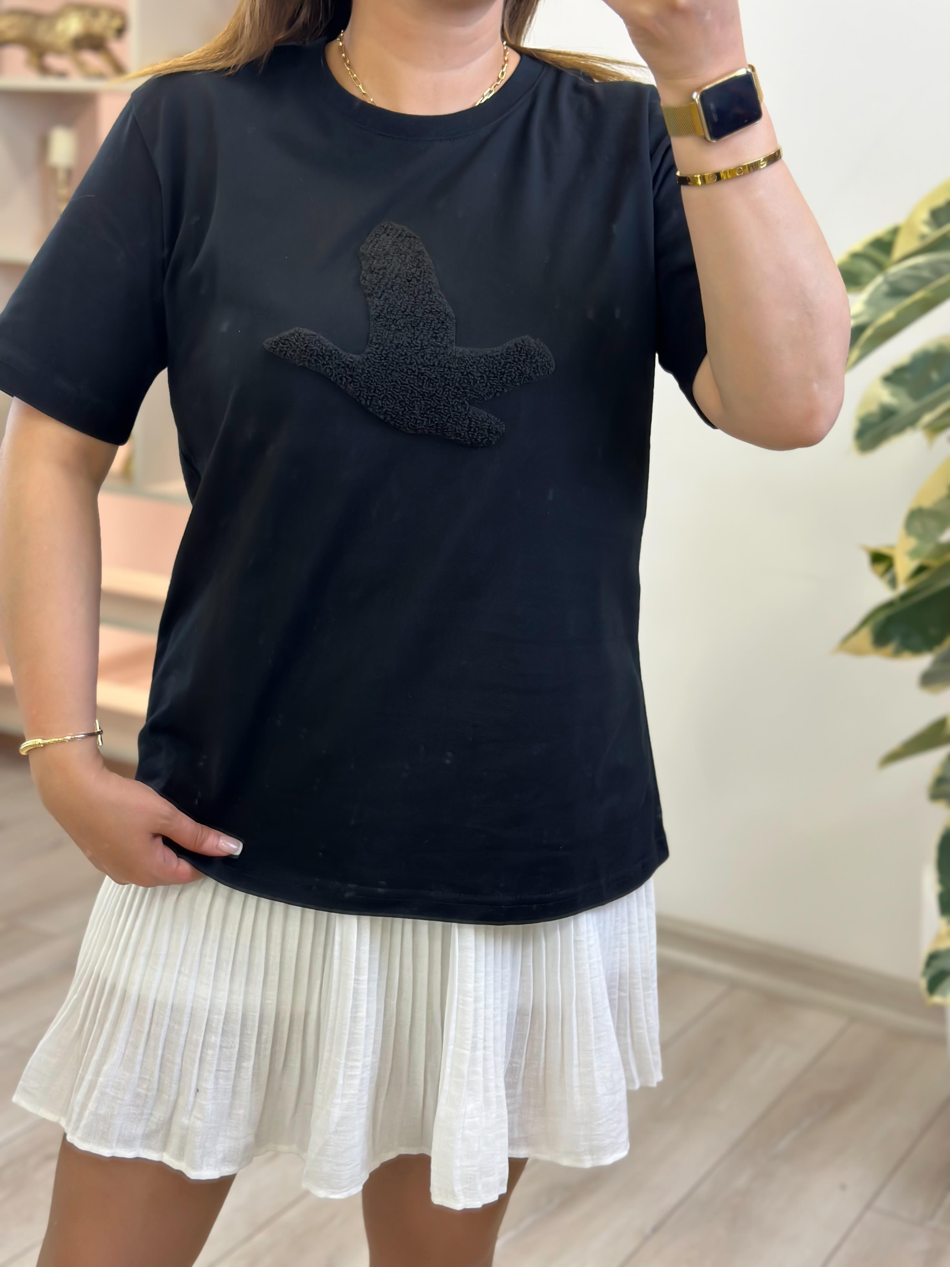 Kuş Kabartma Dokulu Tshirt SİYAH-23YUST000262
