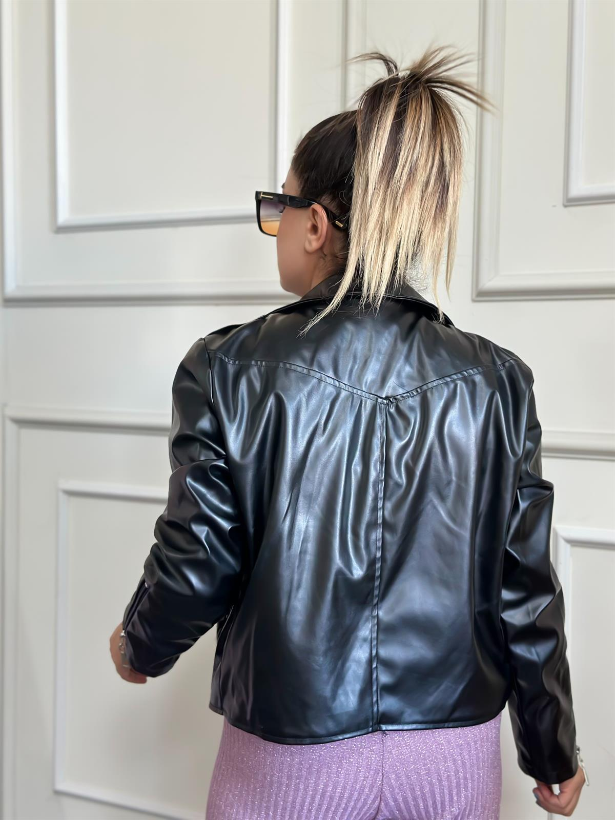 Mat Siyah İçi Şardonlu Kısa Mont SİYAH-23MeDIS00003