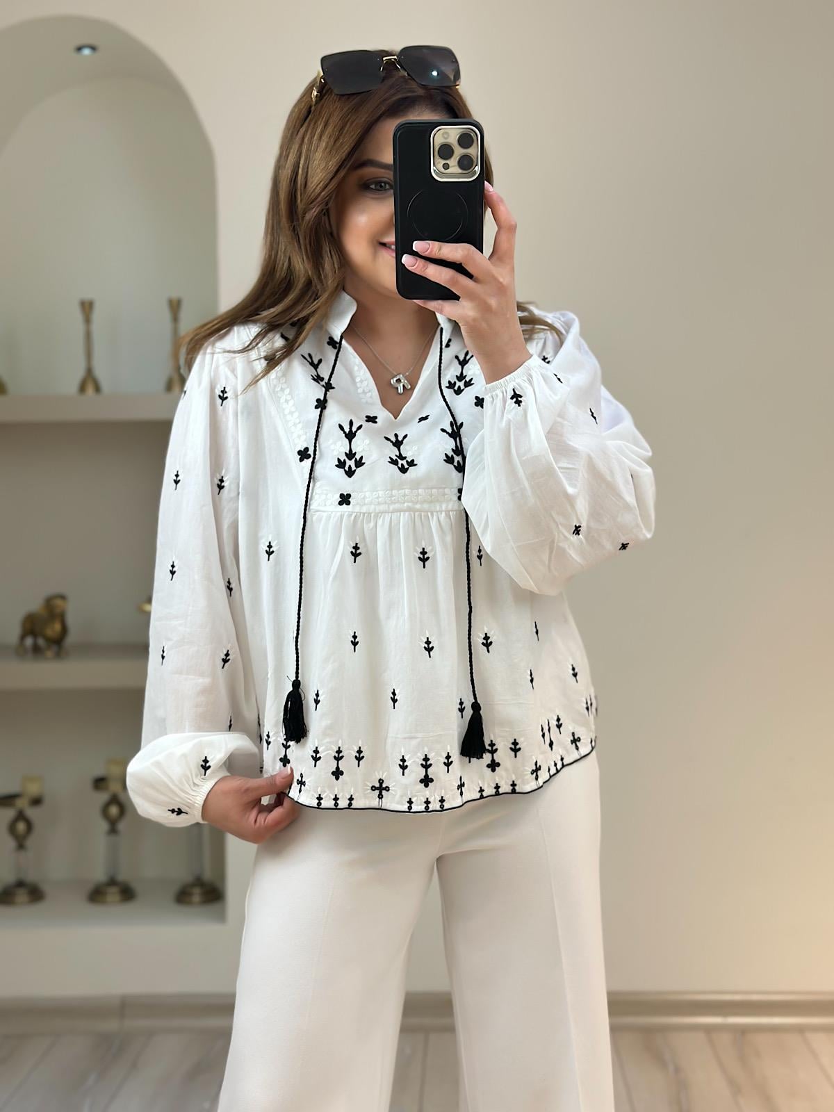 Nakış İşlemeli Venassa Bluz EKRU-23YUST000166
